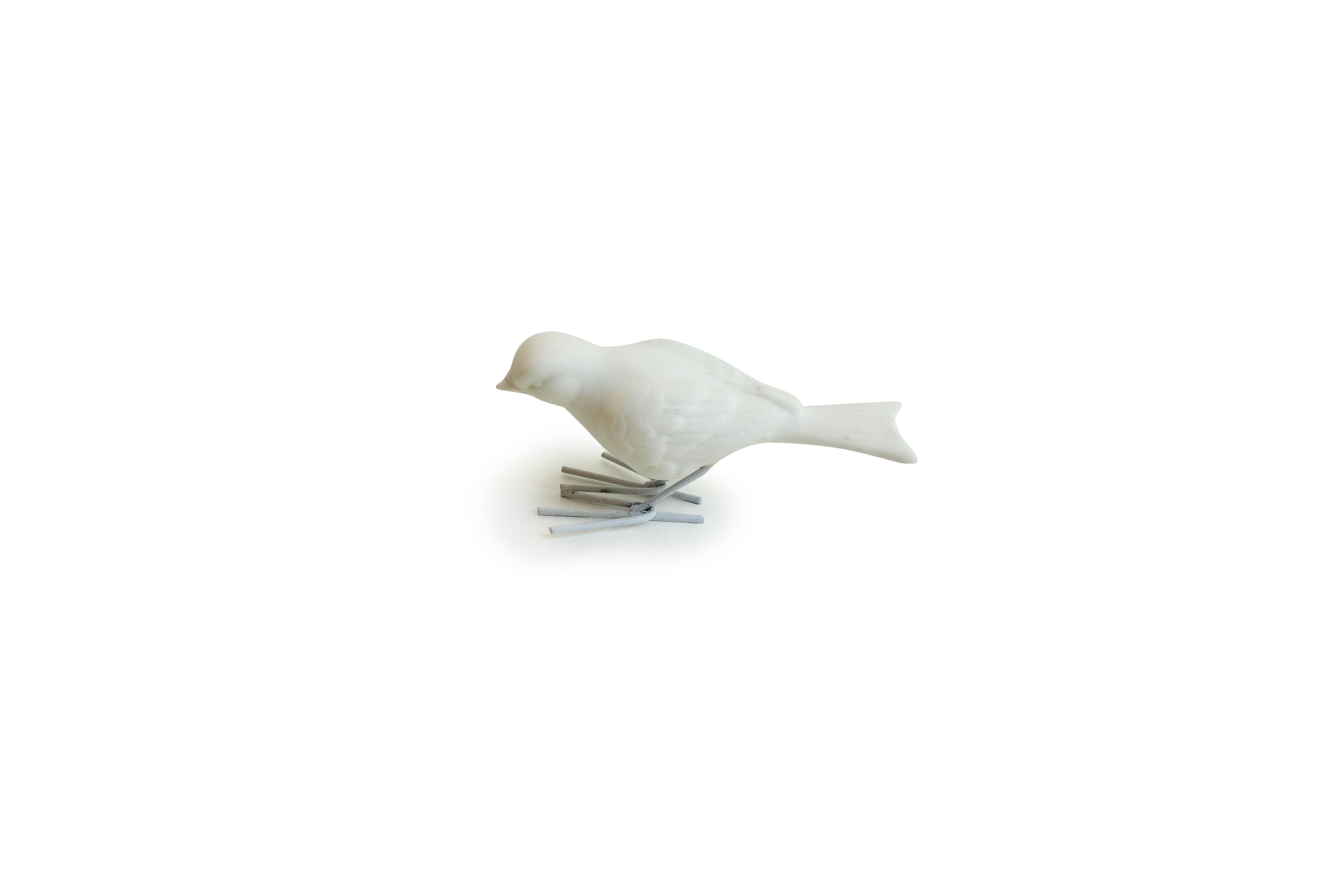 Set of 4 Unglazed White Porcelain Birds, Starlings supported by White Iron Legs  For Sale 6