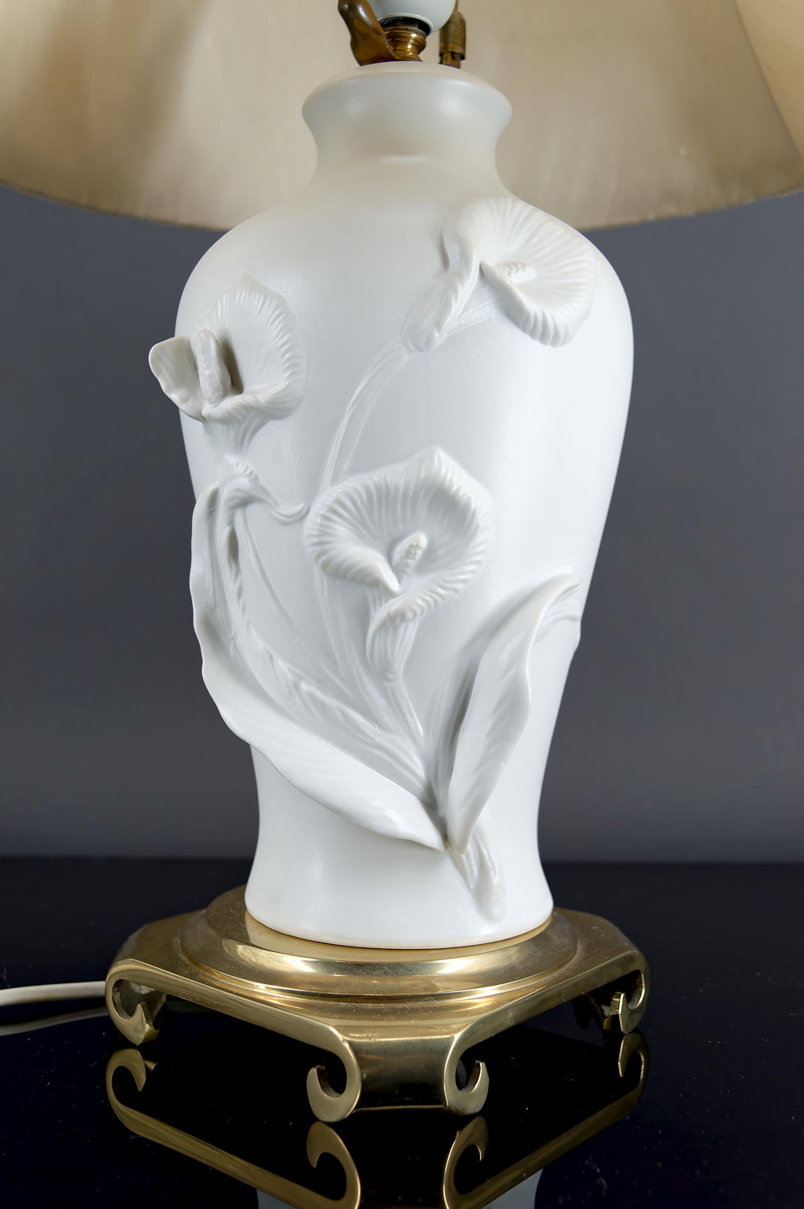 Fin du 20e siècle Lampe biscuit « Calla Lily » de Nicholas Berbenczy & Franklin Mint, 1986 en vente