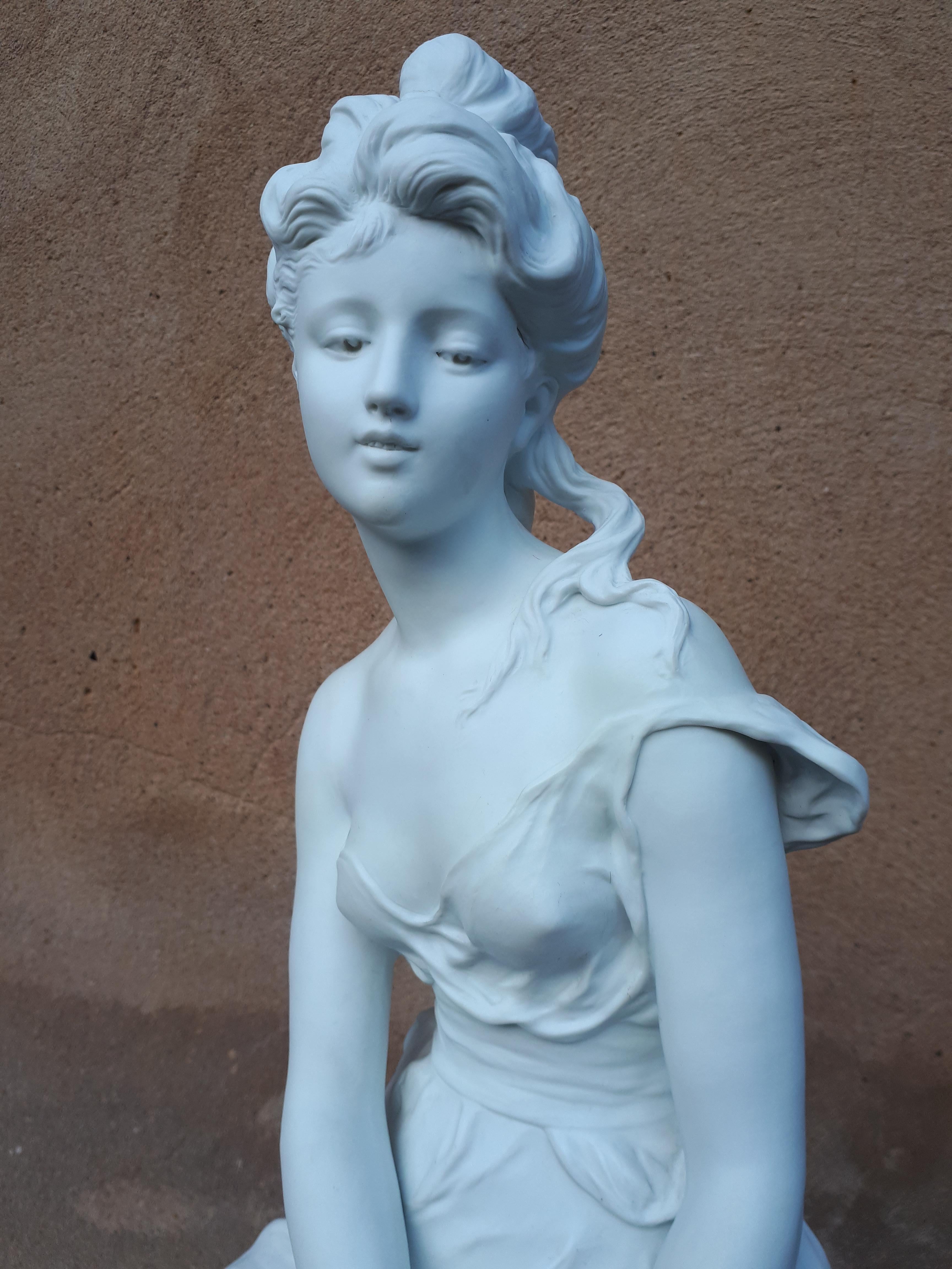 Sculpture en biscuit de porcelaine, par Hippolyte Moreau en vente 4