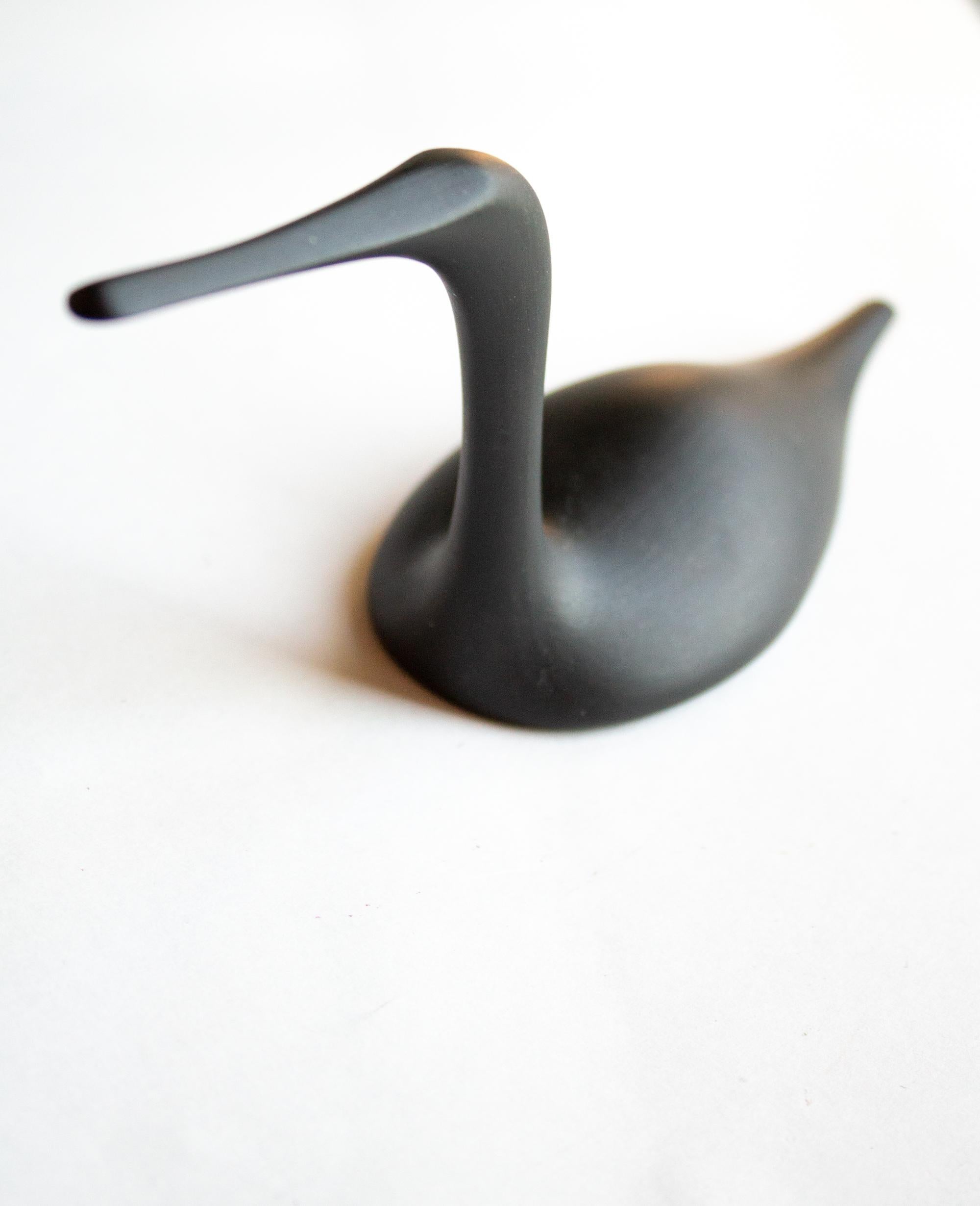 Scandinavian Modern Porcelain Black Bird Figure by Tapio Wirkkala for Rosenthal