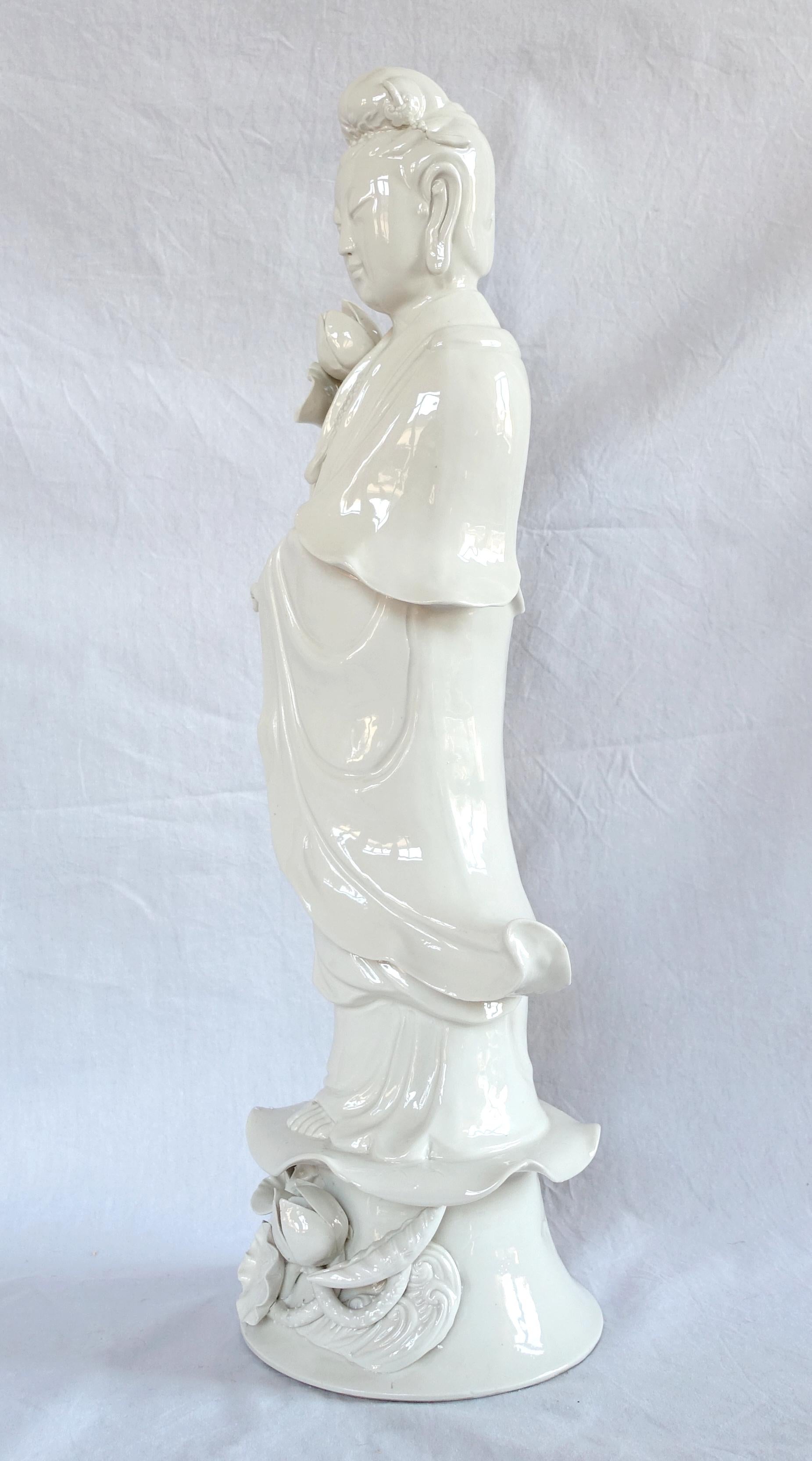 Chinese Porcelain Blanc de Chine Guanyin statue, China circa 1900 - 51cm For Sale