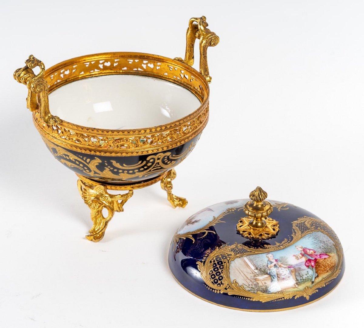 French Porcelain Bonbonniere, Sèvres, Napoleon III