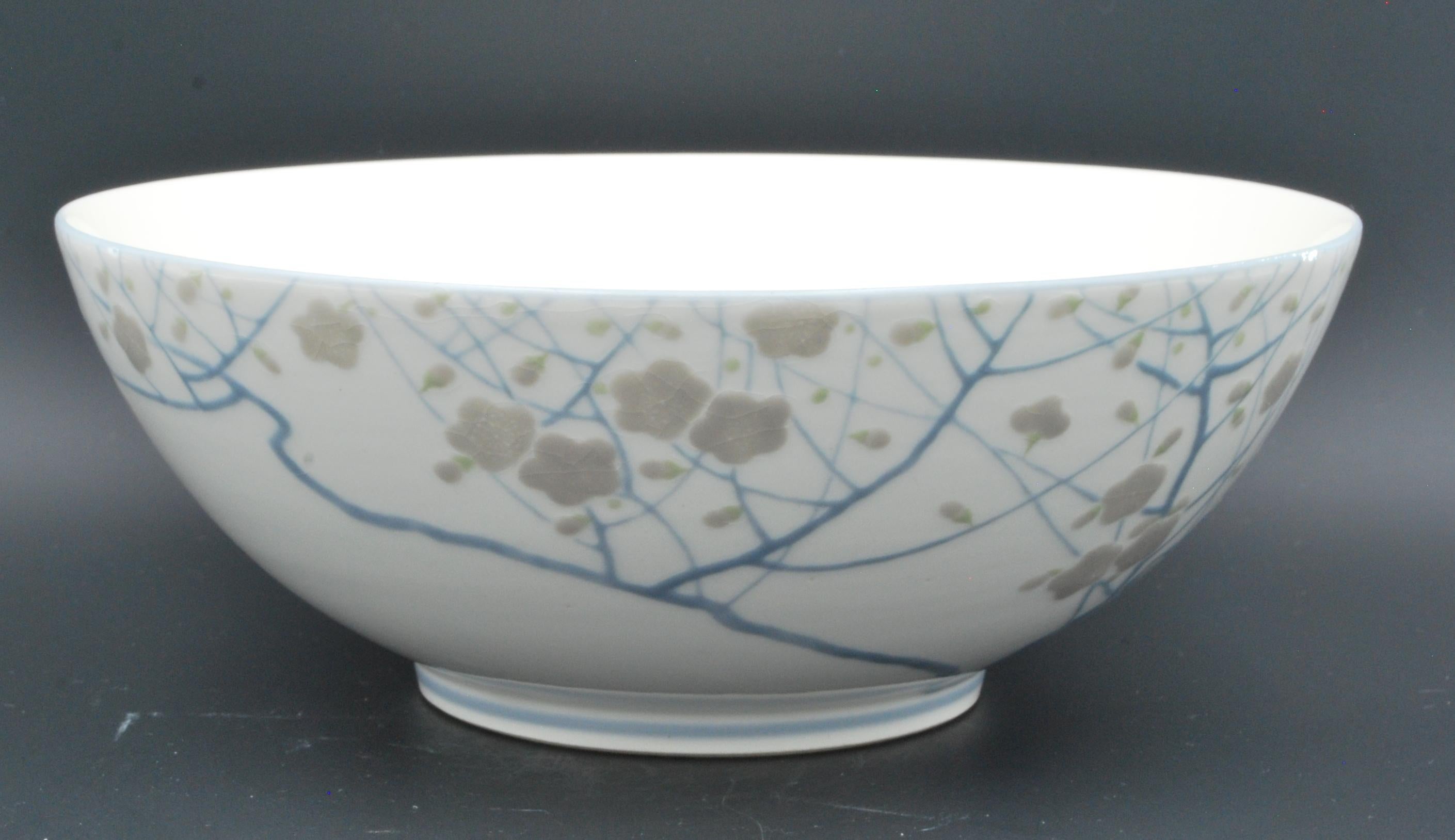 Porcelain Bowl, by Kinkozan. Japan, C1910 3