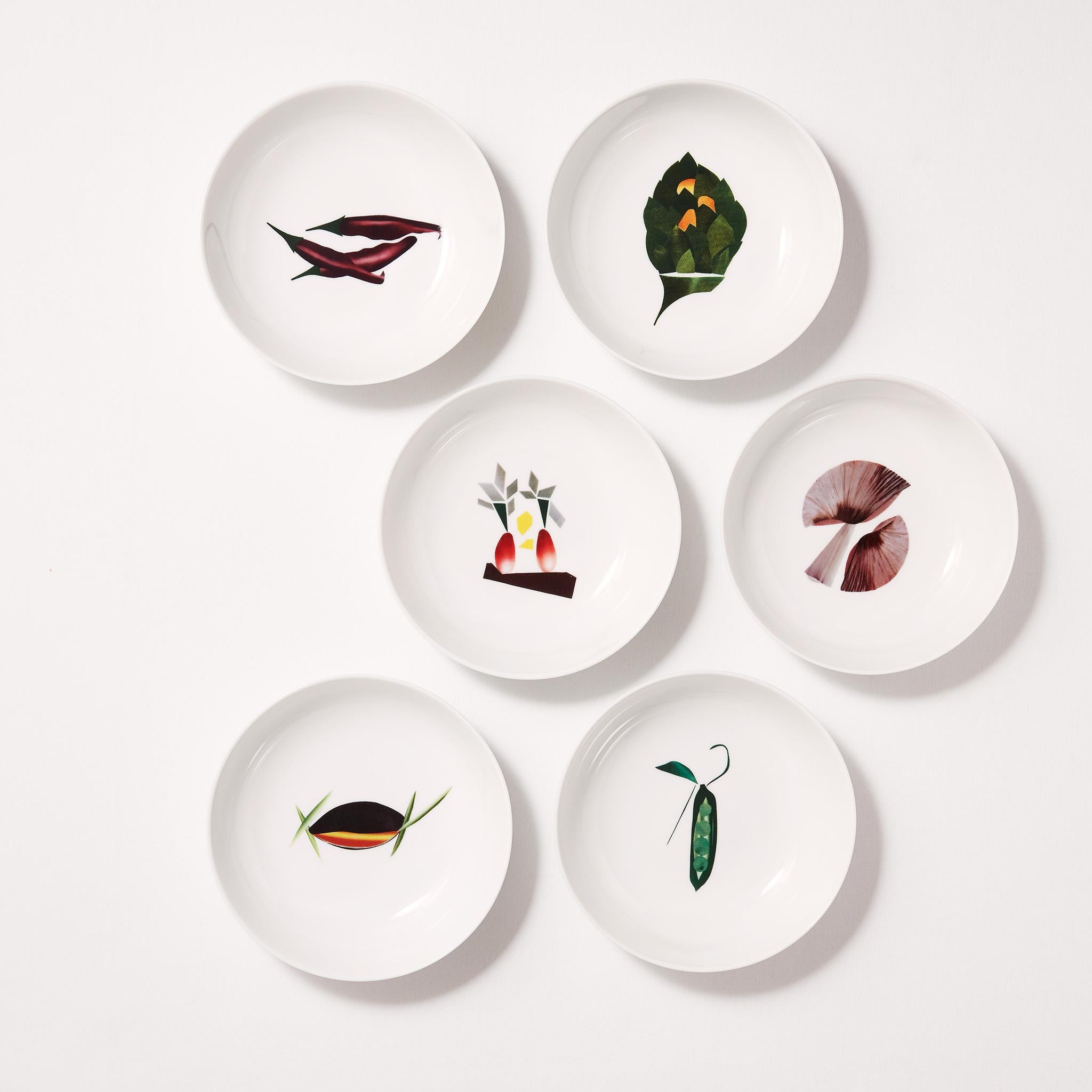 Creazione serigrafica dei collage di carta dello chef francese Alain Passard. Una creazione ispirata alla sua ricetta dei piselli con acetosella.
Dalla porcellana minerale alle ricette di verdure, questa ciotola è un'ode a Dame Natura.

Una ciotola