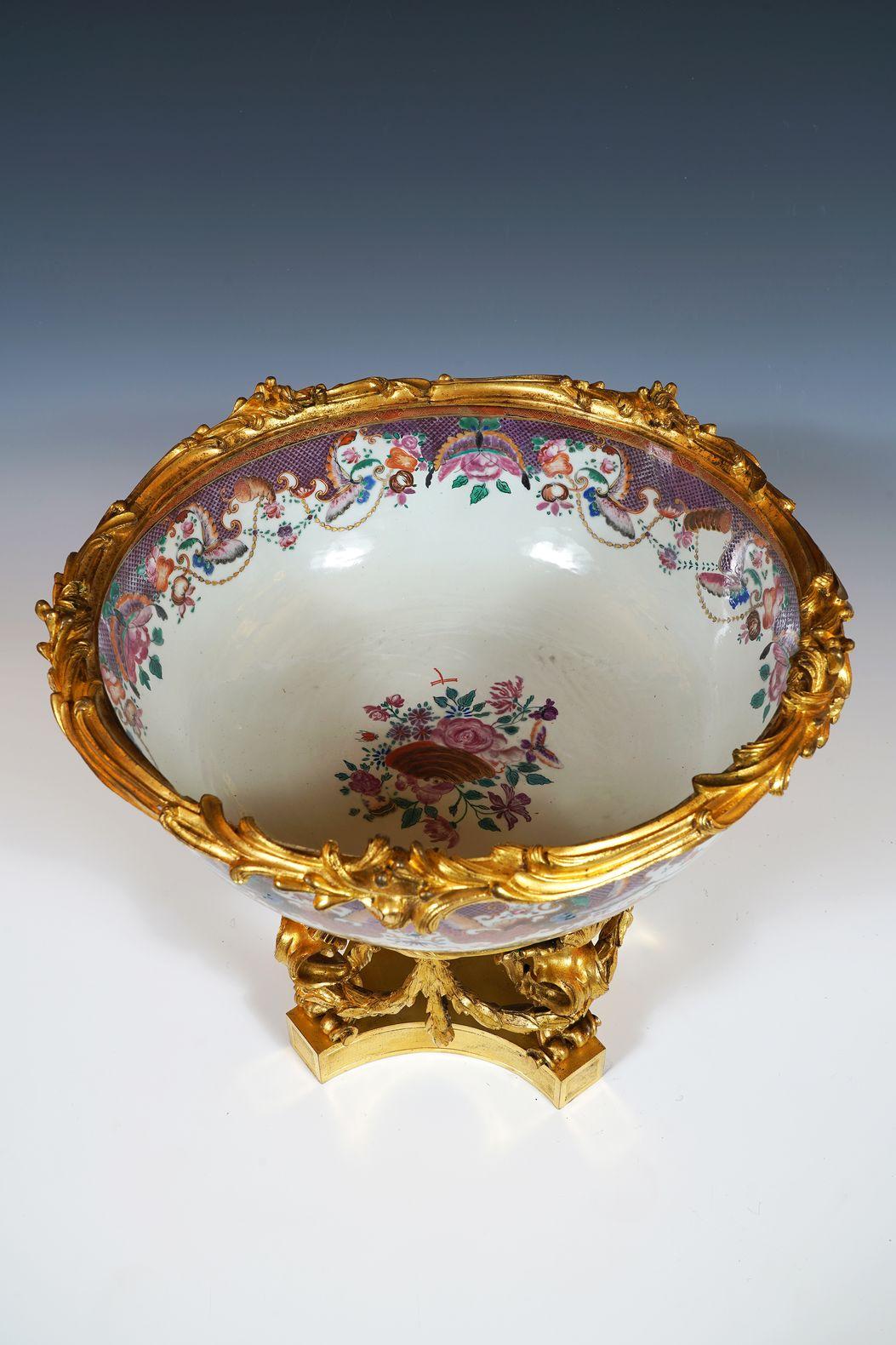 Français Bol en porcelaine, Compagnie des Indes, France (monture) - Chine, 18e/19e siècle en vente