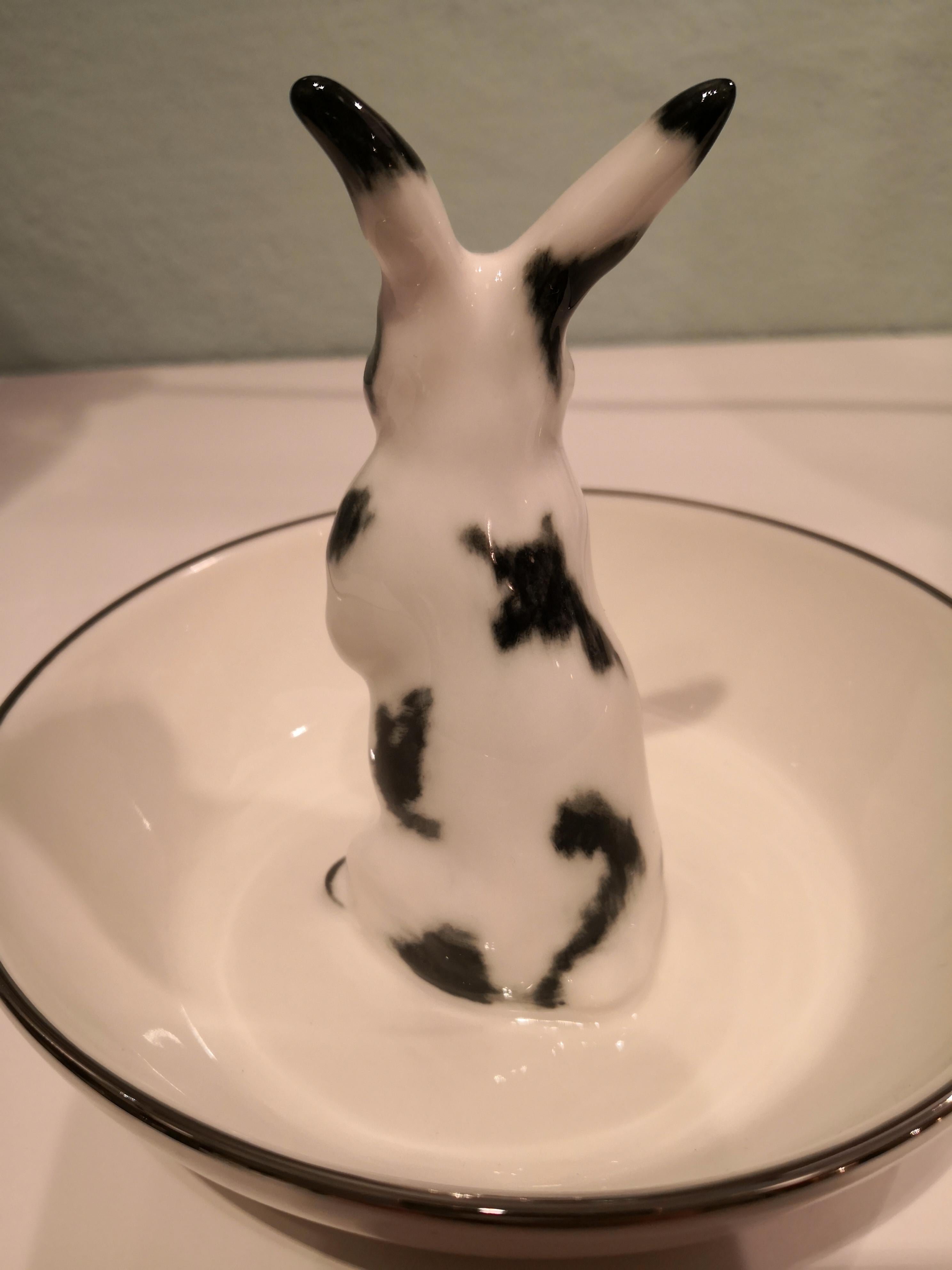 Country Porcelain Bowl Hand Painted with Rabbit Figure Sofina Boutique Kitzbuehel For Sale