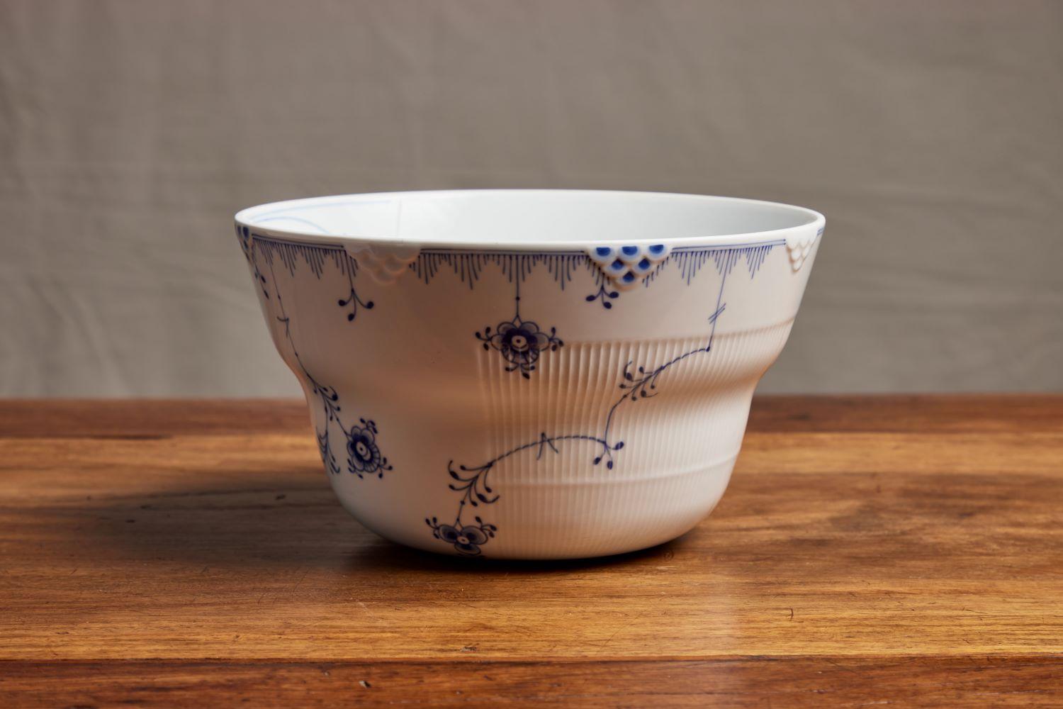 20th century ceramic bowl Royal Copenhagen.
