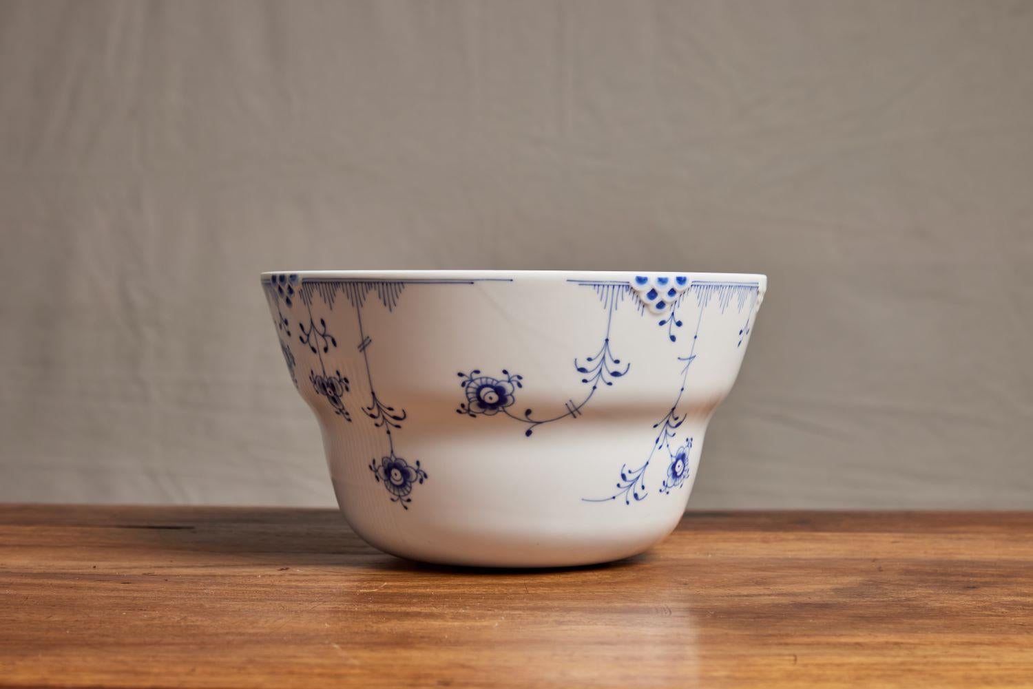 Porcelain Bowl Royal Copenhagen  1