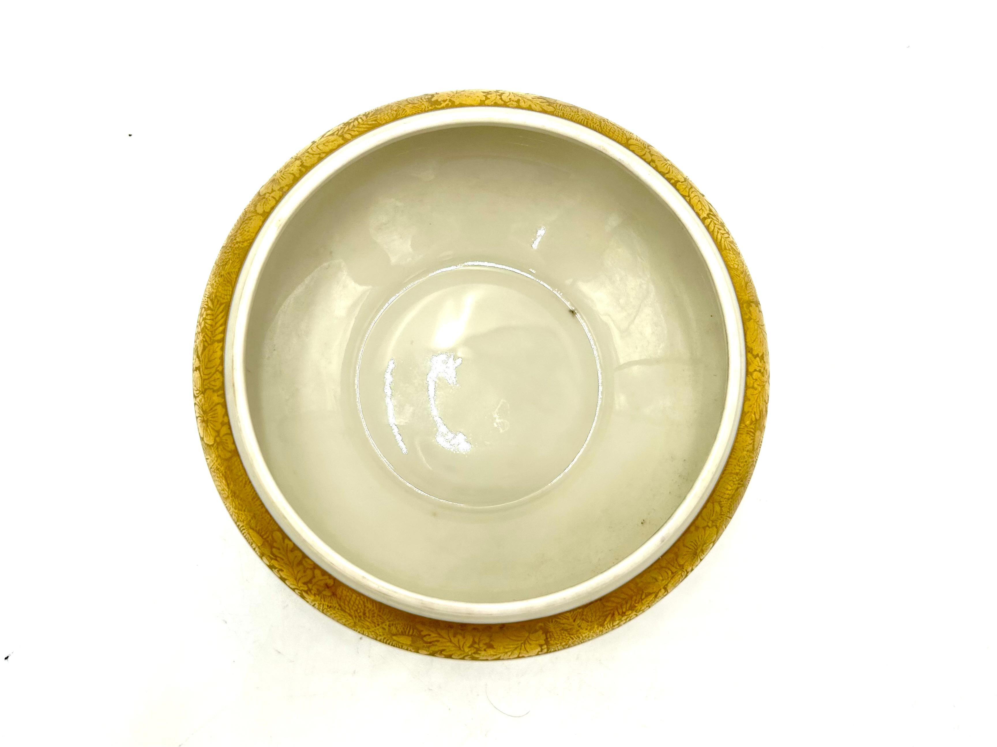 Porcelain Bowl with Gilding, Rosenthal, Germany, 1949 For Sale 4
