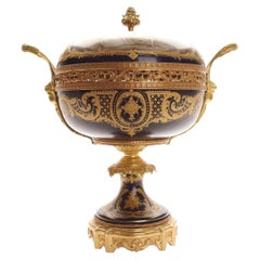 Porzellanschale mit Deckel, Frankreich, Sèvres, 1840