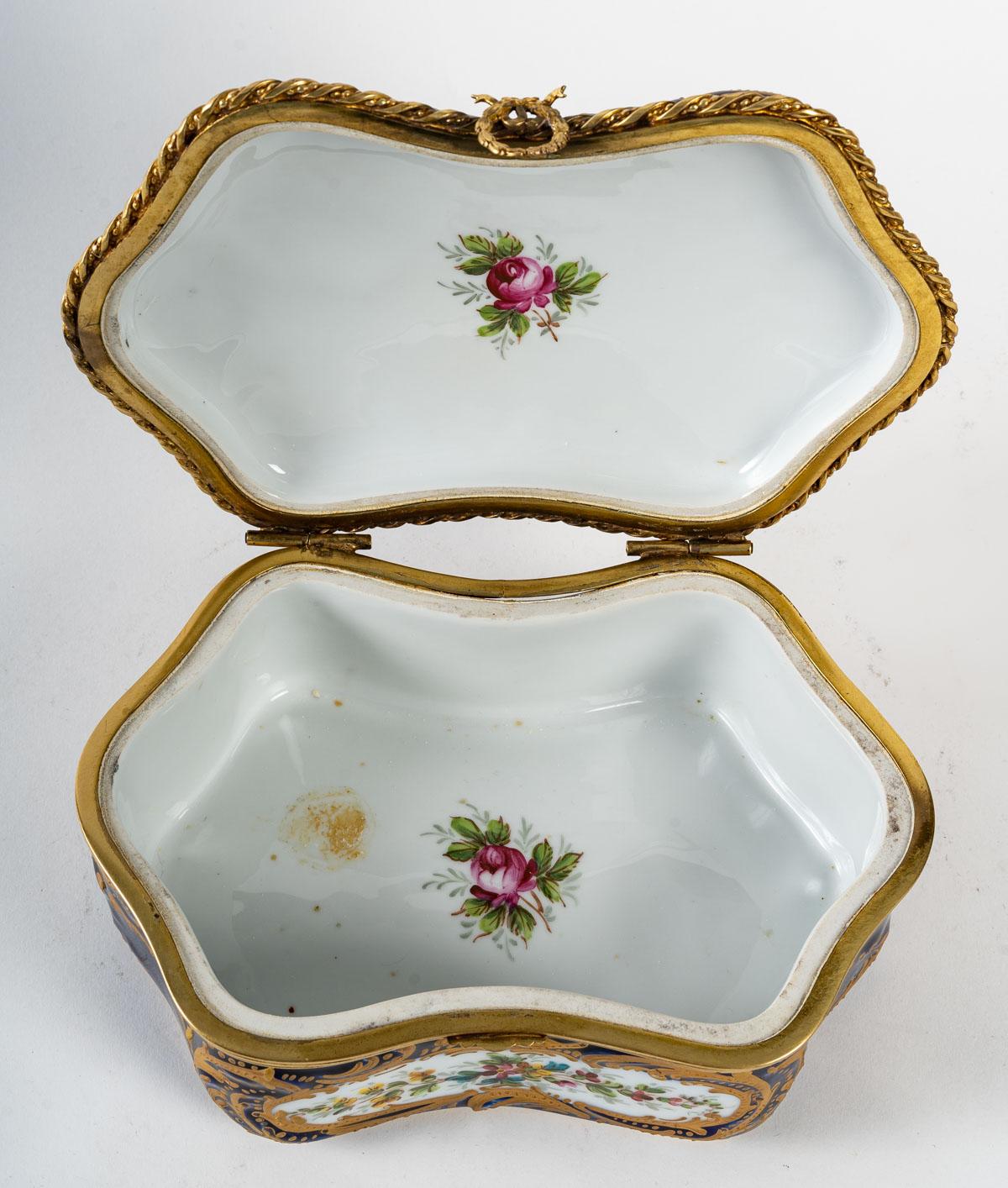 Porcelain Box by Sèvres, 19th Century 5
