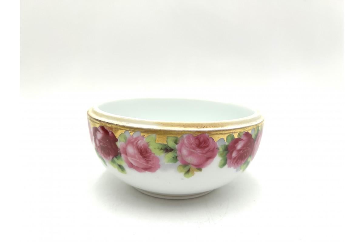 Porcelain box, Rosenthal Chrysantheme Cacilie, Germany, 1898-1906. 1