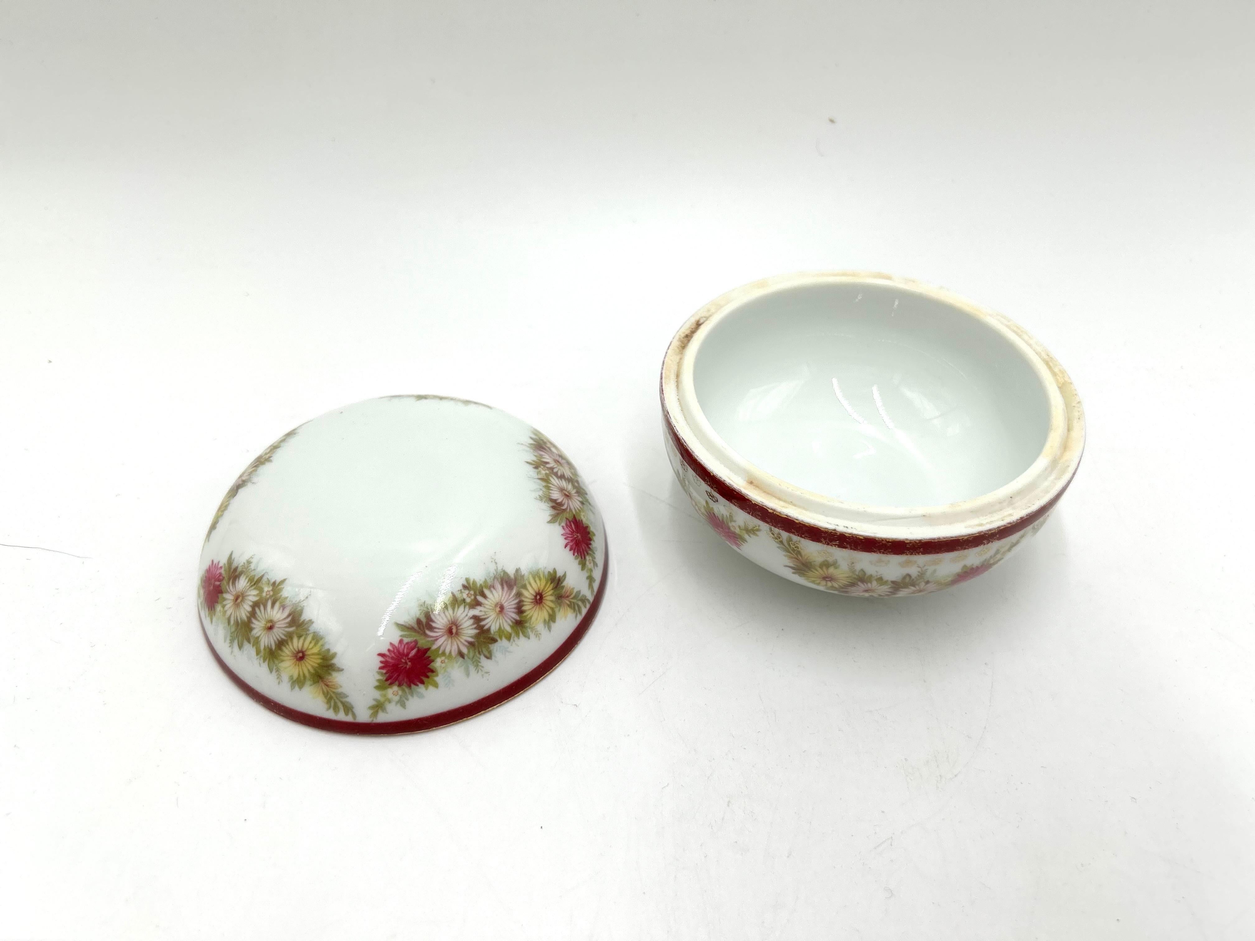 Early 20th Century Porcelain Box, Rosenthal, Germany, 1910 For Sale