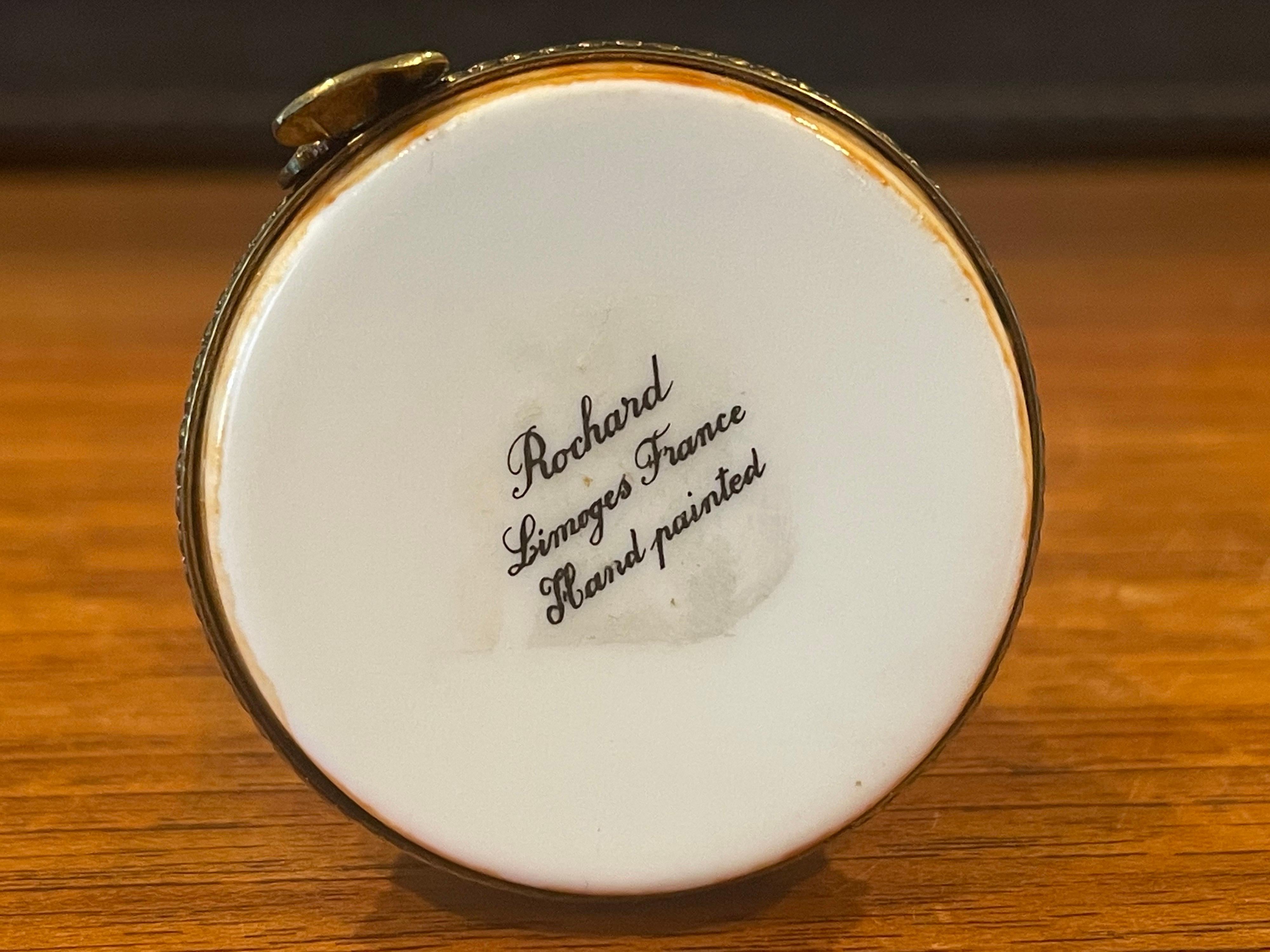 Porcelain Bride & Groom / Wedding Couple Trinket Box by Rochard for Limoges For Sale 3
