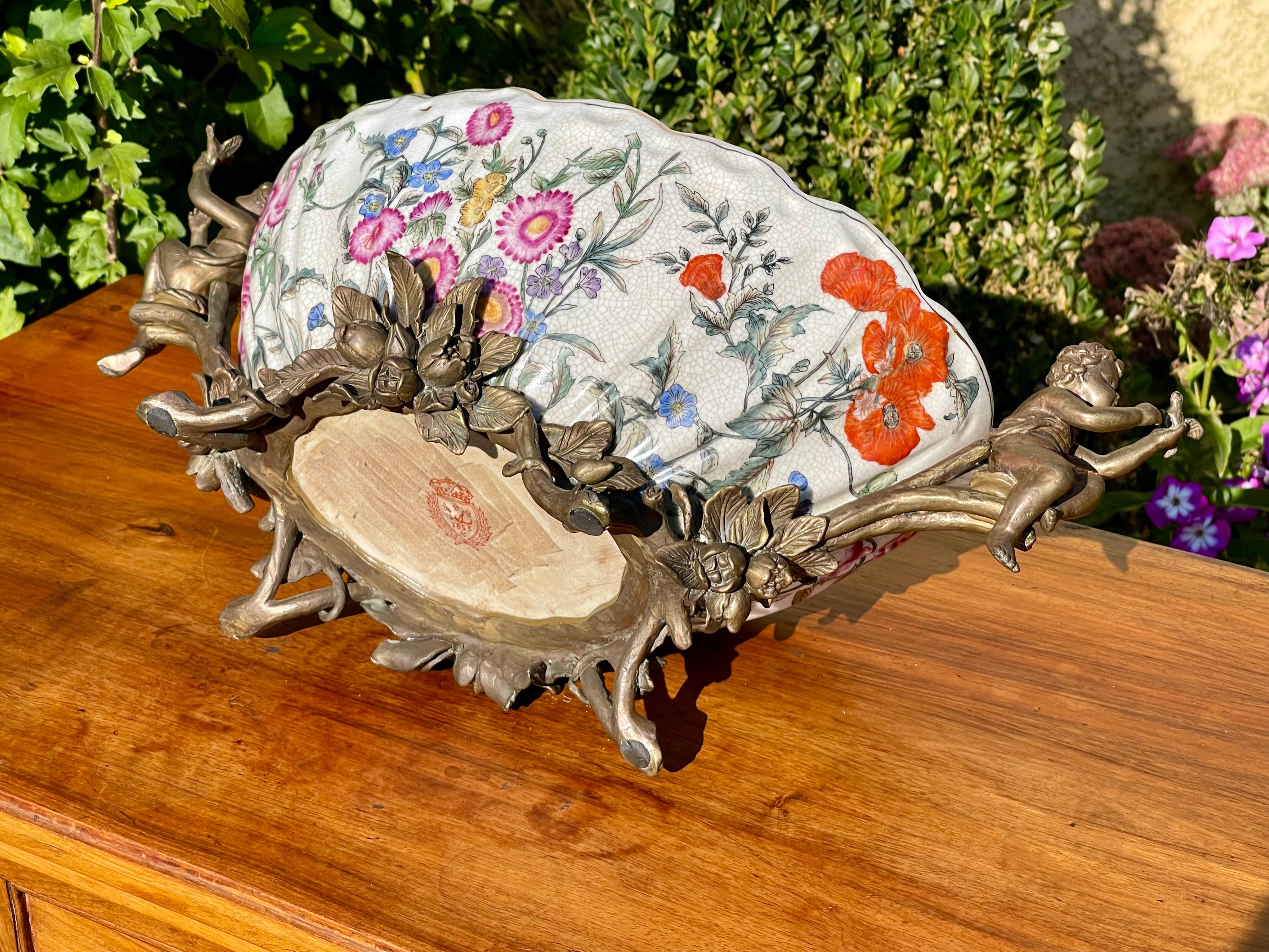 Taza / Jardinera de porcelana y bronce - Siglo XX en venta 14
