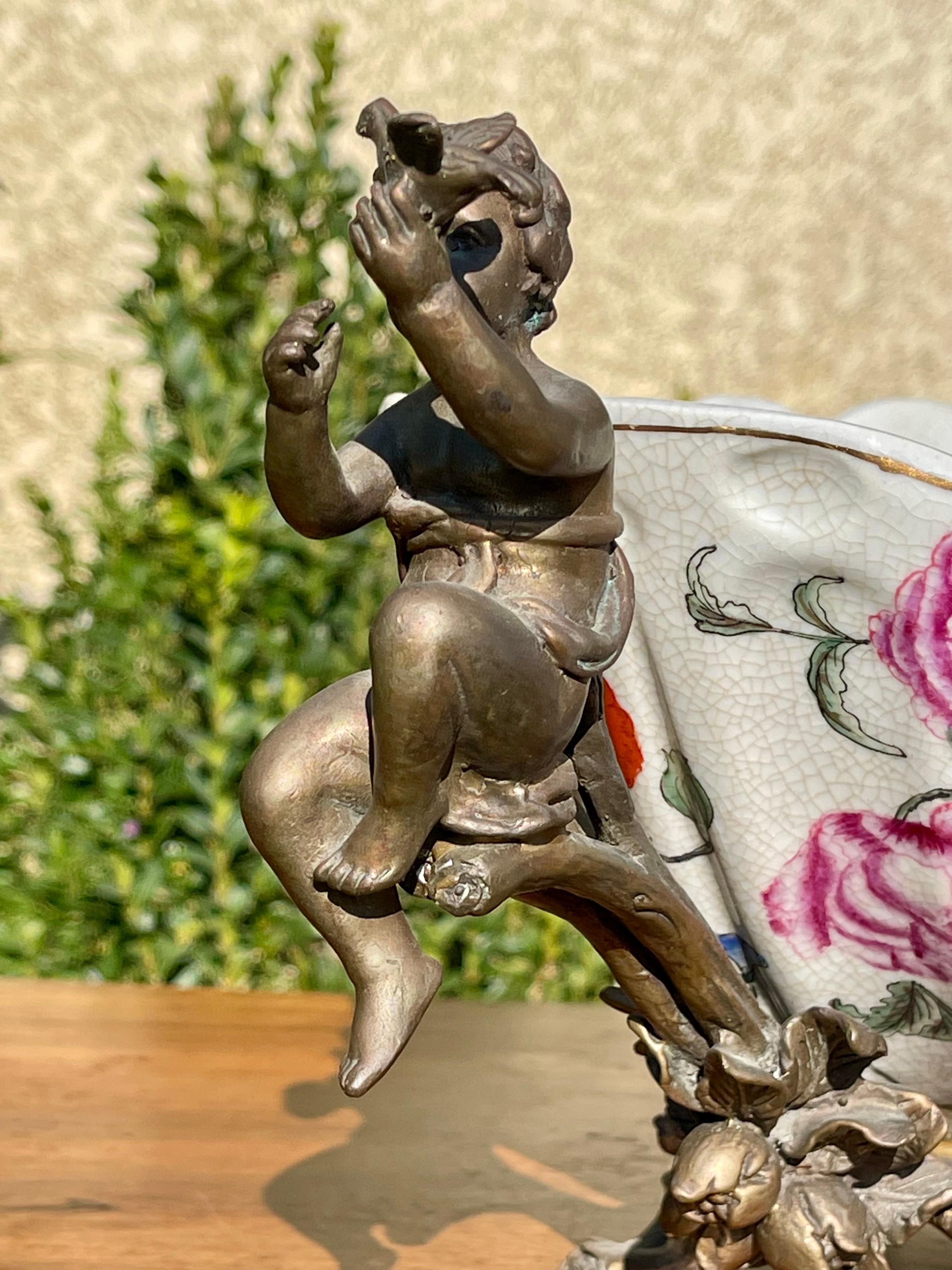 Taza / Jardinera de porcelana y bronce - Siglo XX en Bueno estado para la venta en Beaune, FR
