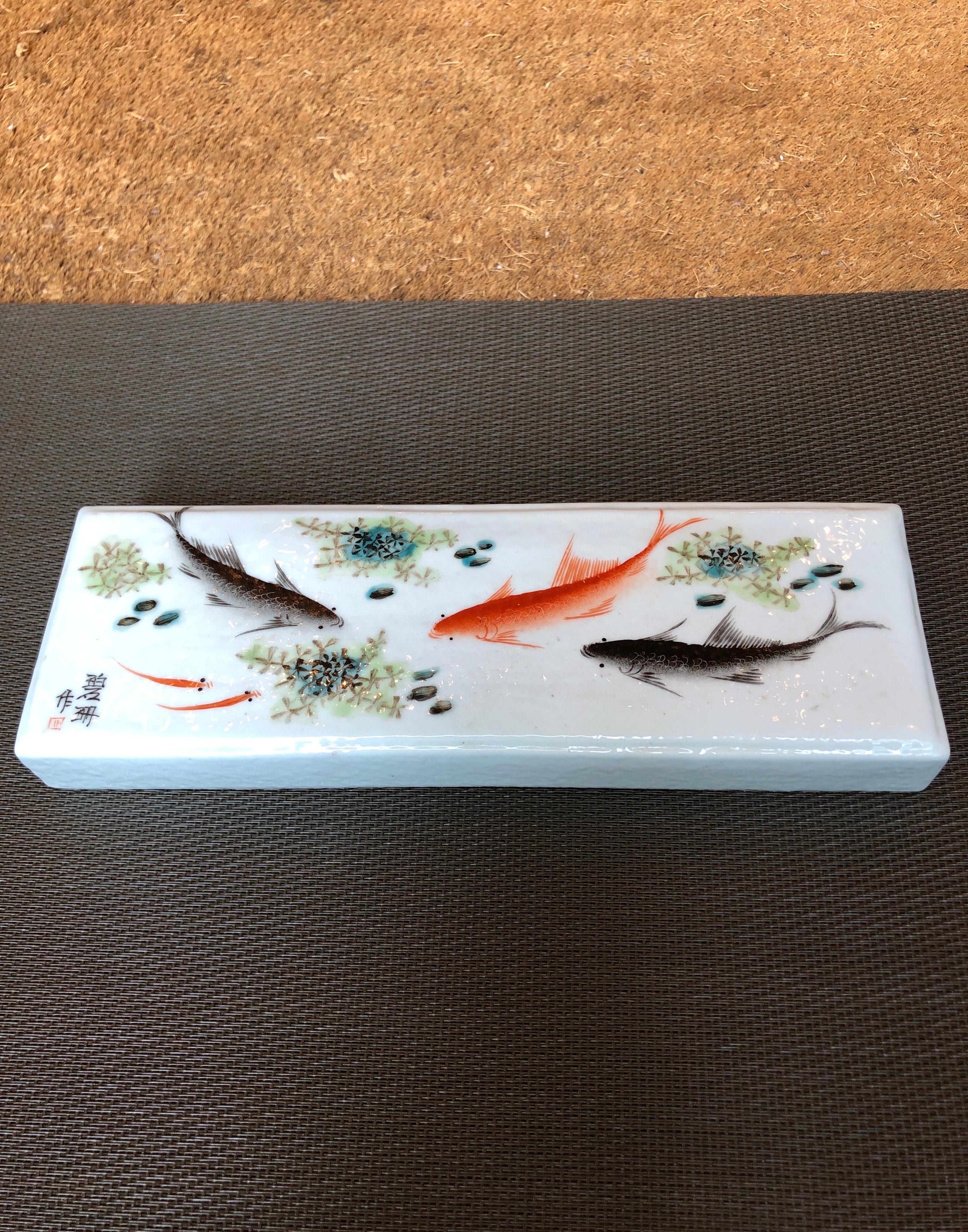 Porcelain Brush Rest with Vivid Fish Images For Sale 8