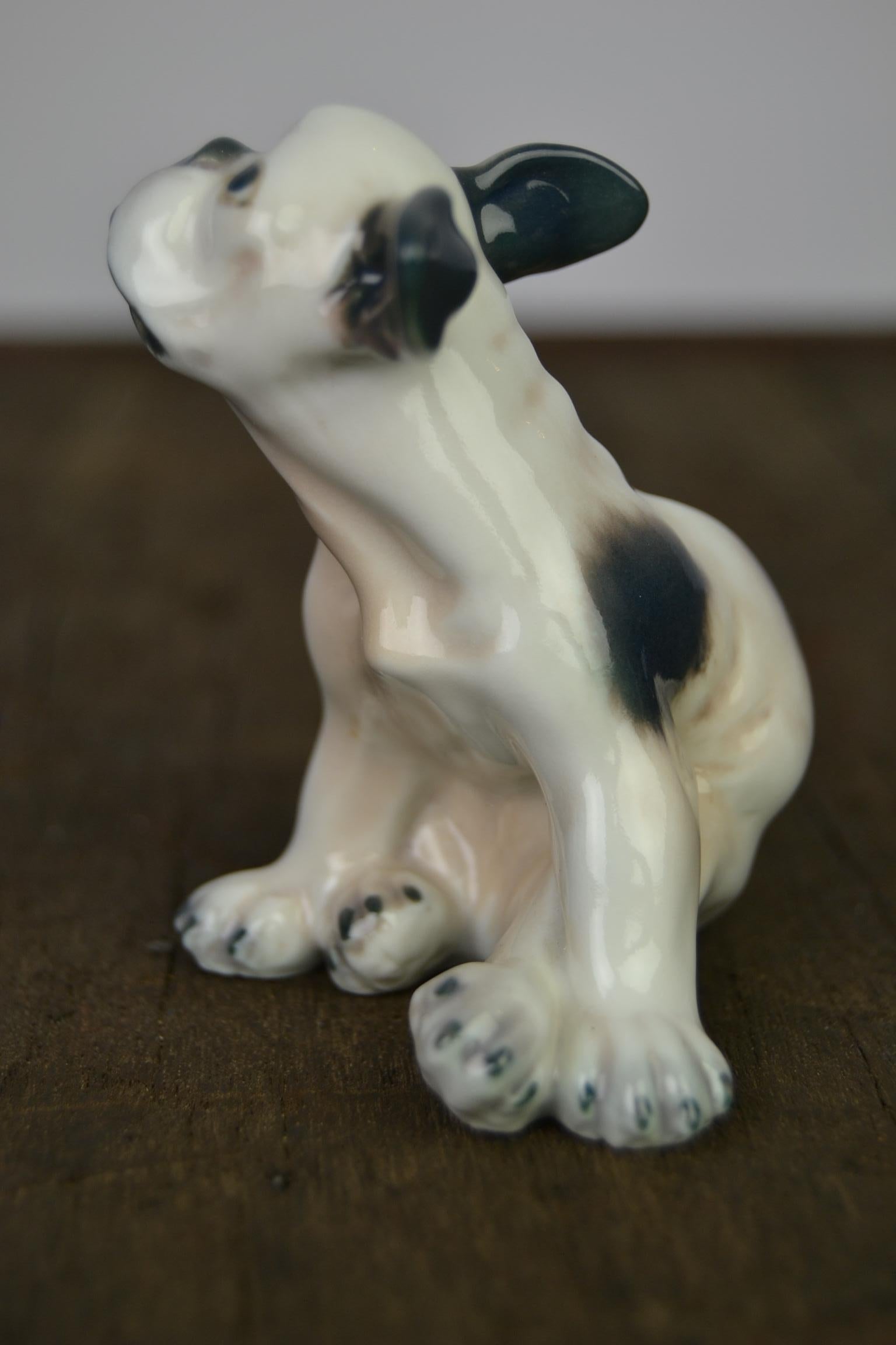 Chiot bulldog en porcelaine de Dahl Jensen:: Danemark:: années 1930 en vente 2