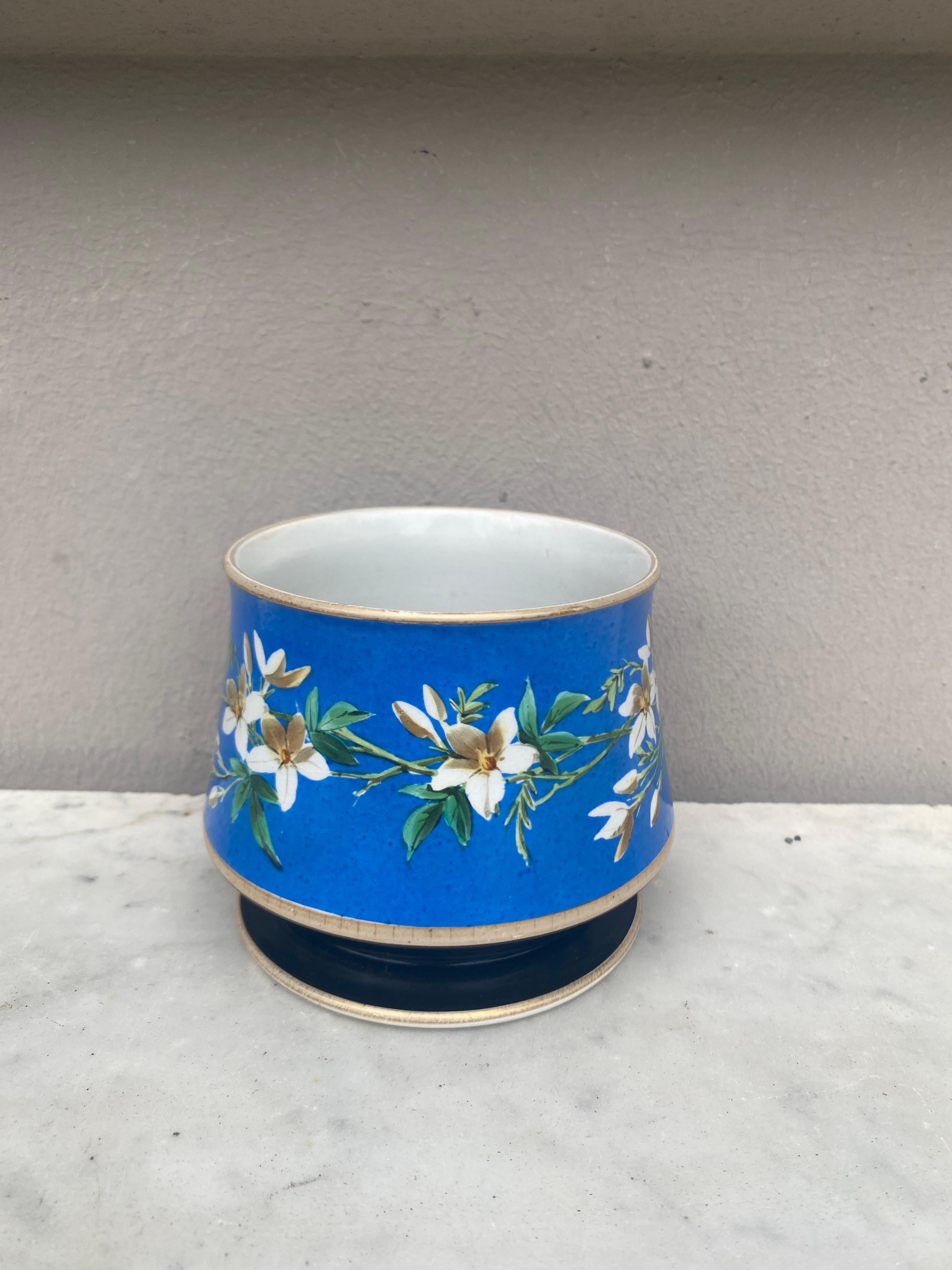 Porcelain Cache Pot Choisy Le Roi, circa 1880.