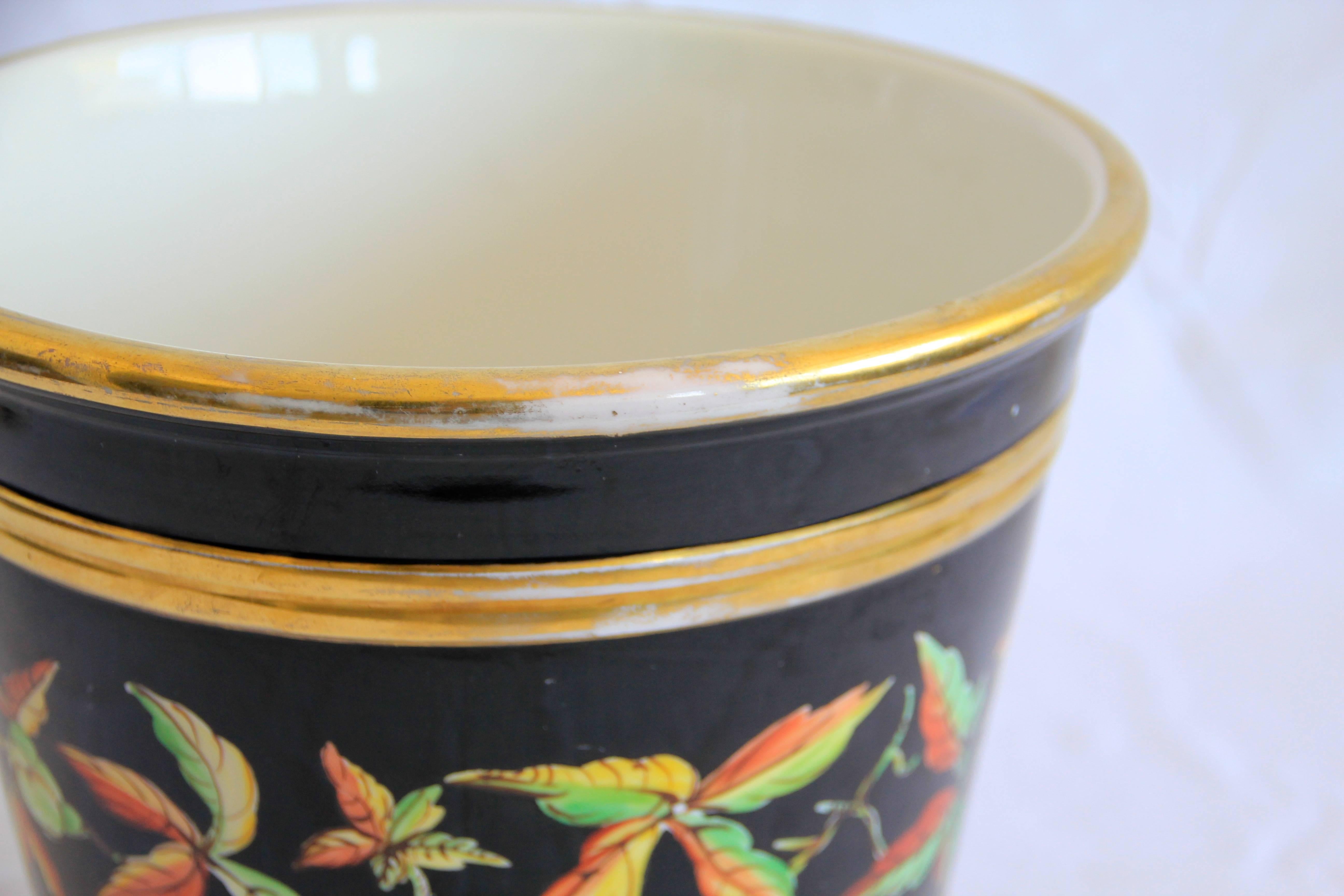 Beautiful Porcelain Cachepot from the Royal Porcelain Manufacture (translated in German: 