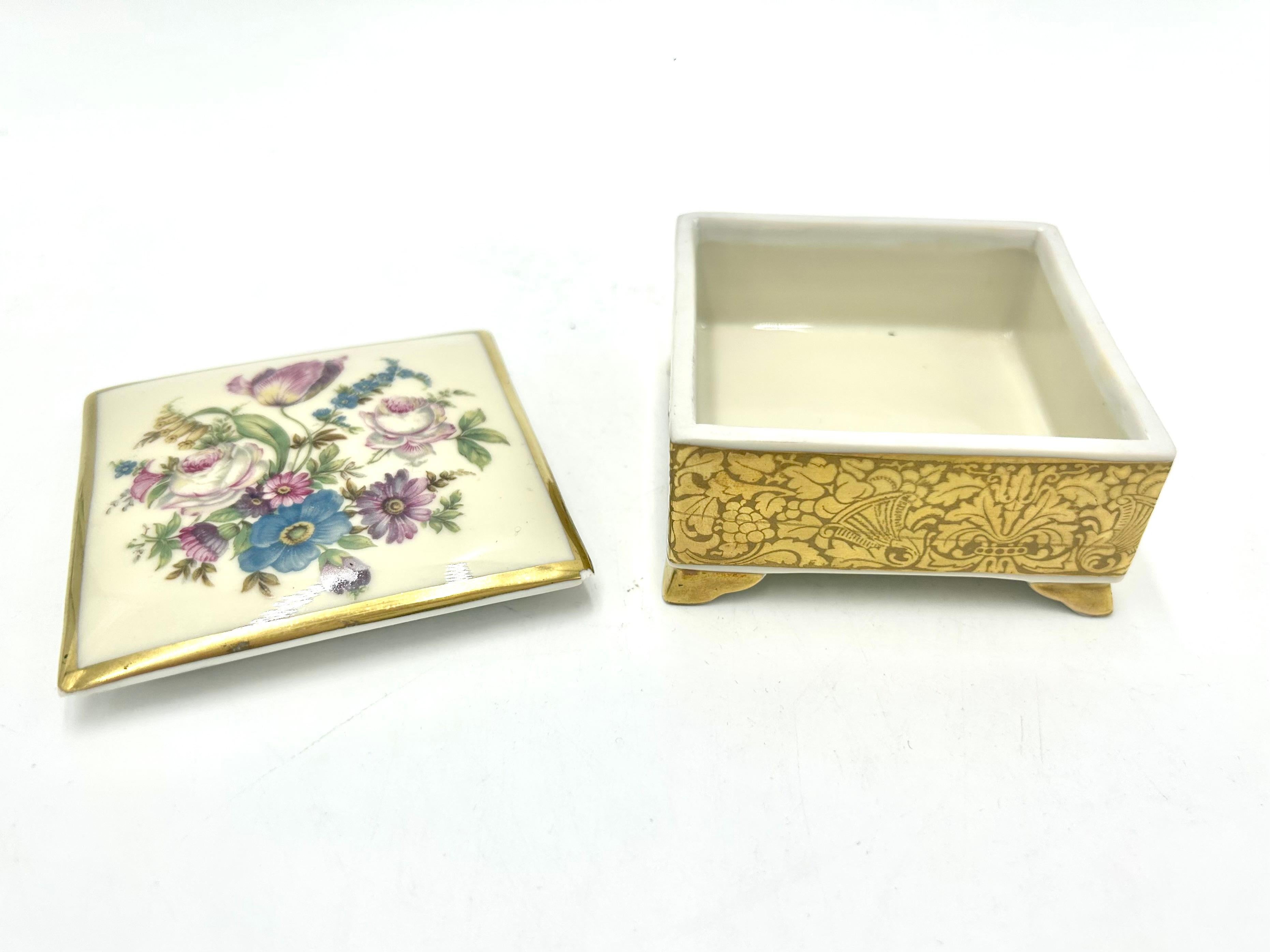 Porcelain Casket, Box, Rosenthal, Germany, 1942 In Good Condition In Chorzów, PL