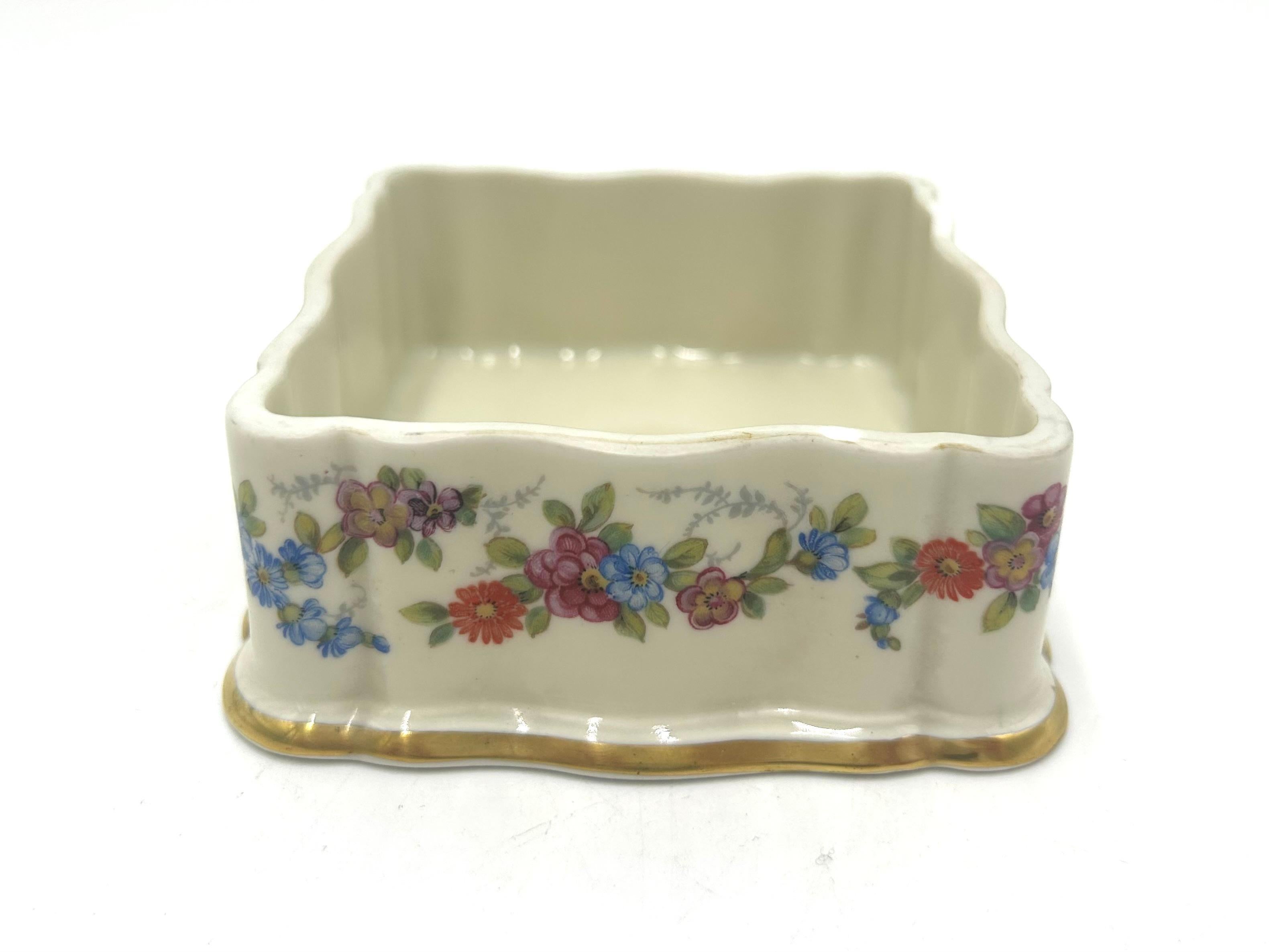 Porcelain Casket Jewellery Box, Rosenthal Chippendale, Germany, 1942 For Sale 1