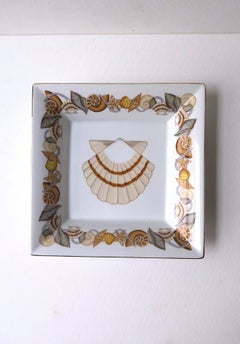 Porcelain Catchall Seashells