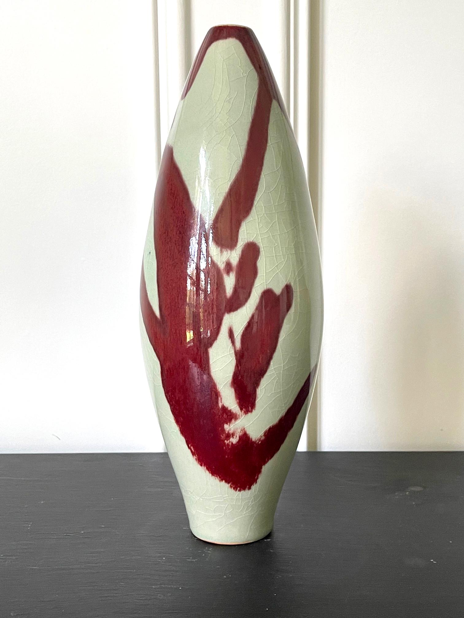 Porzellanvase Celadon mit Kupferglasur von Bruder Thomas Bezanson (amerikanisch) im Angebot