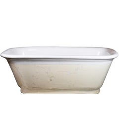 Porcelain Center Drain Tub