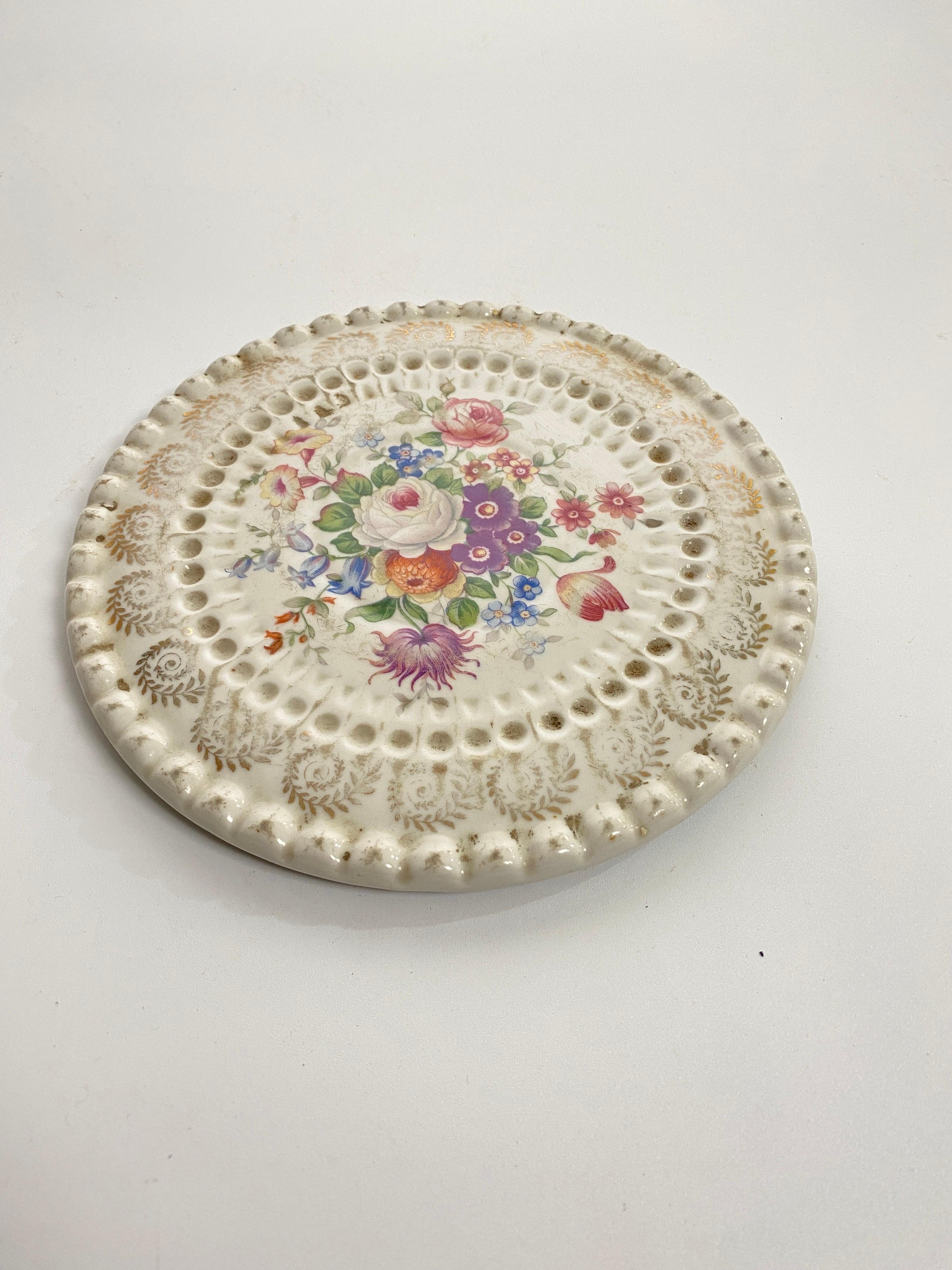 Porcelain Center Table or Trivet, in Limoges Cèramic, Made in France, circa 1960 For Sale 1