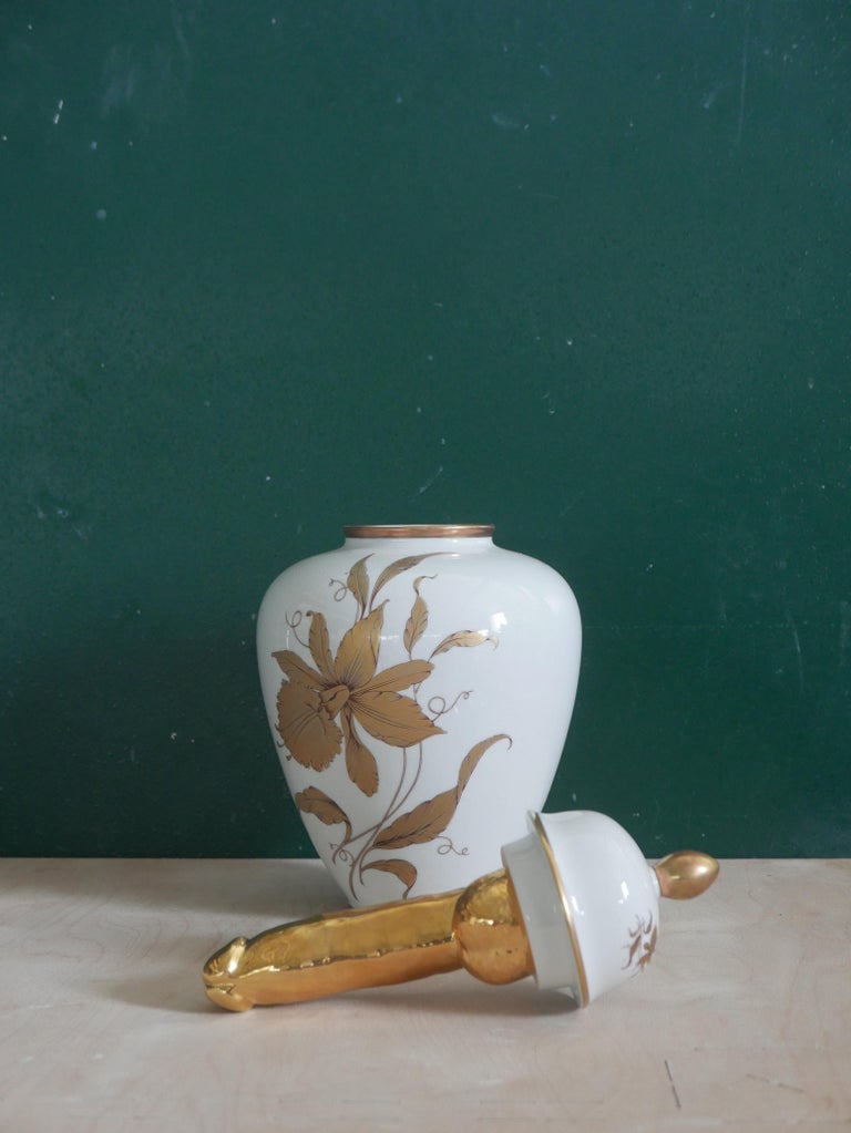 Porcelain Ceramic and 18k Gold Sculptural Vase Italy Contemporary, 21st ...