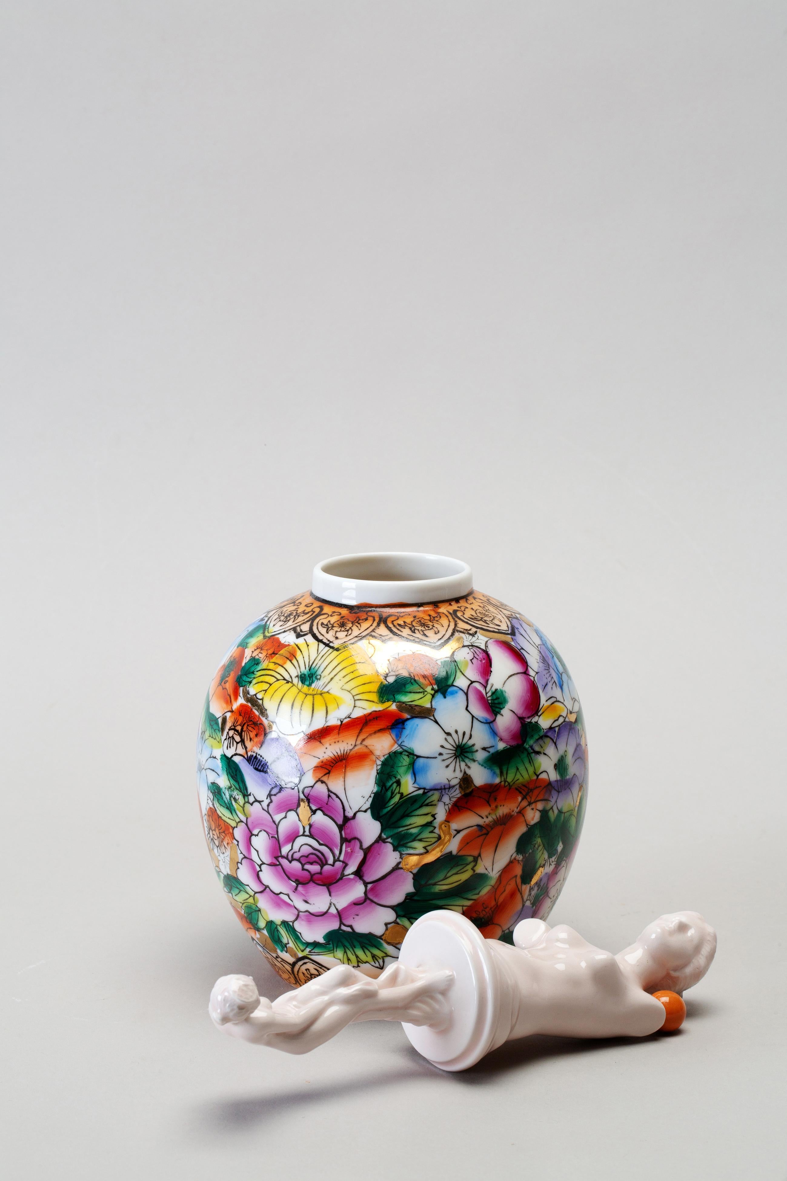 Skulpturale Vase aus Porzellan und Keramik Italien Contemporary, 21. Jahrhundert (Italienisch) im Angebot