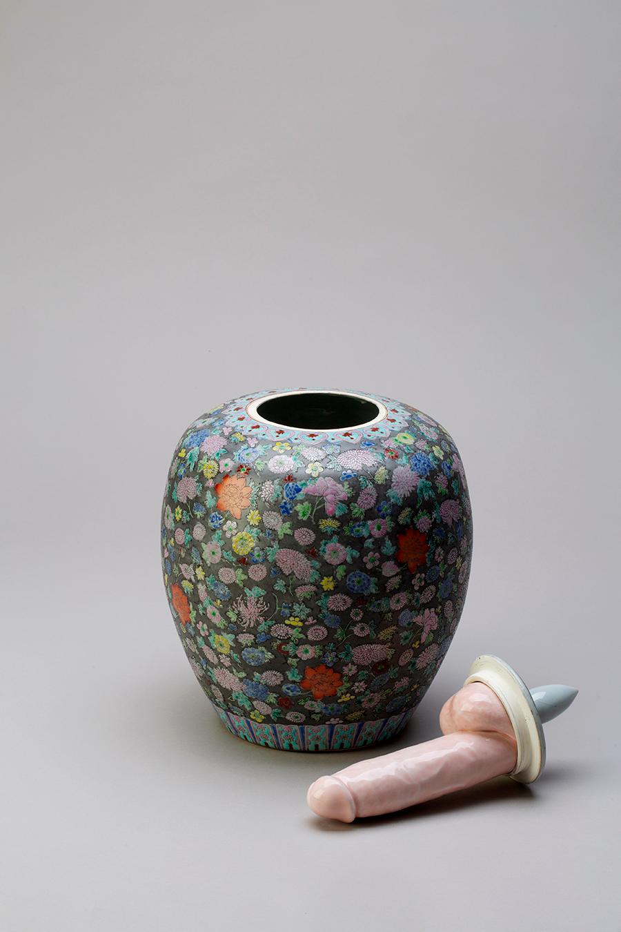 Porcelain & Ceramic Sculptural Vase Italy Contemporary, 21st Century In New Condition In London, GB