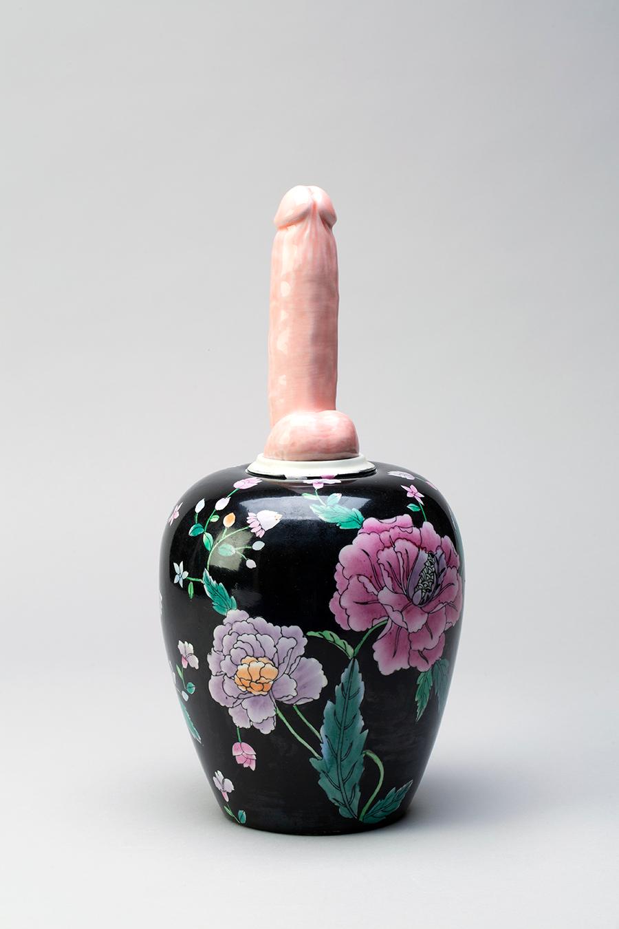 Porcelain & Ceramic Sculptural Vase Italy Contemporary, 21st Century In New Condition In London, GB