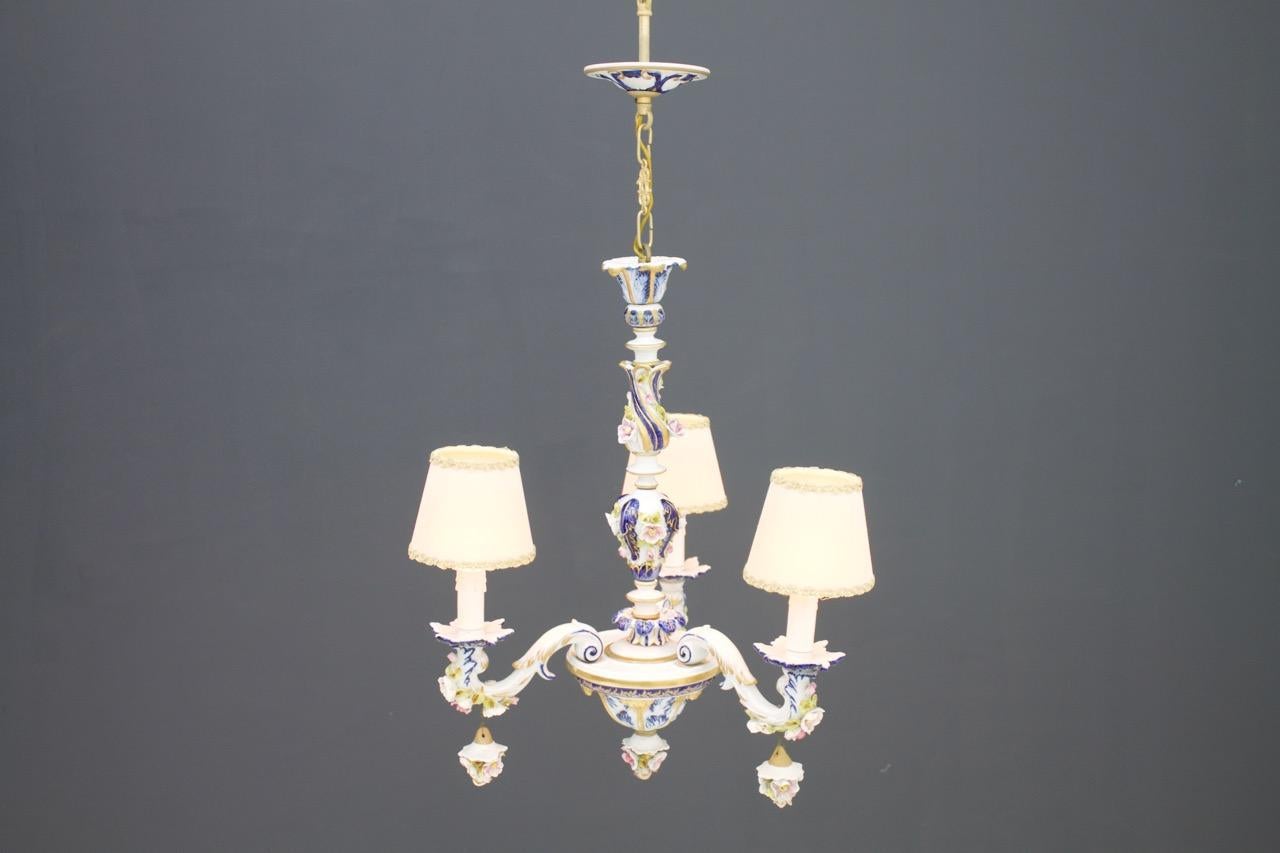 Mid-20th Century Porcelain Chandelier Pendant from Mangani Milano, Italy, 1960s For Sale
