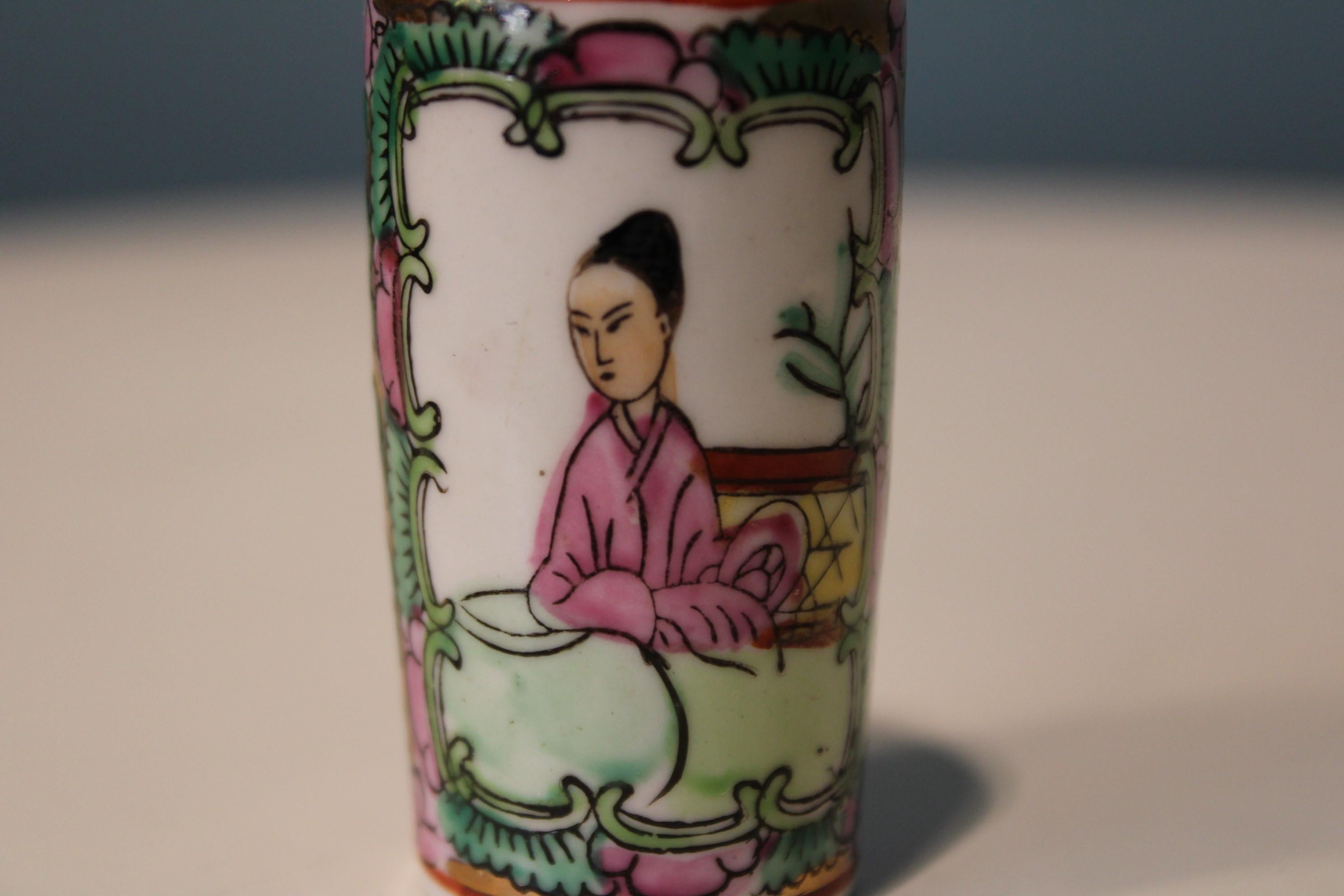 Botella de rapé china de porcelana siglo XX en venta