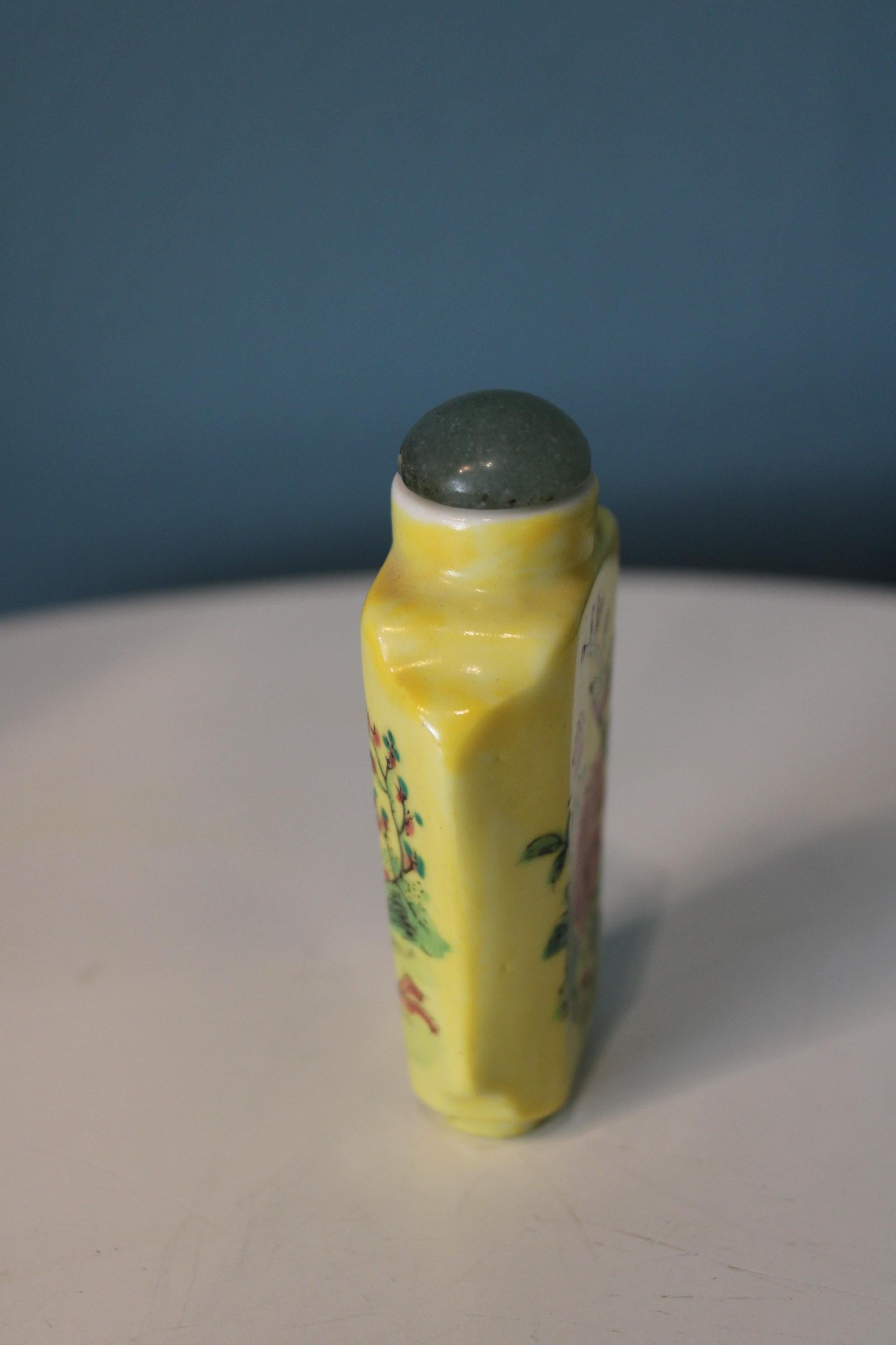 Ceramic Porcelain Chinese Snuff Bottle