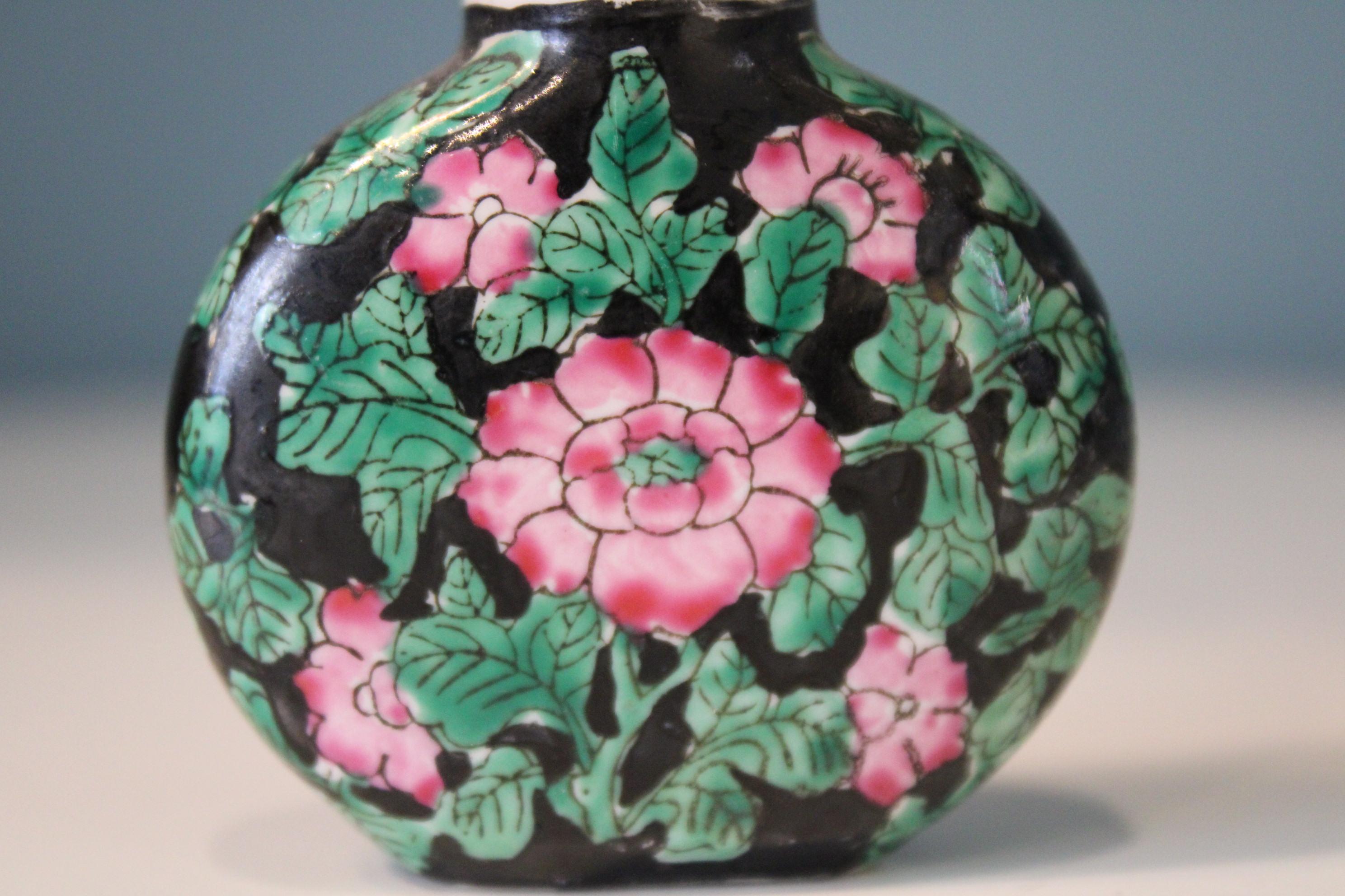 Porcelain Chinese Snuff Bottle For Sale 4
