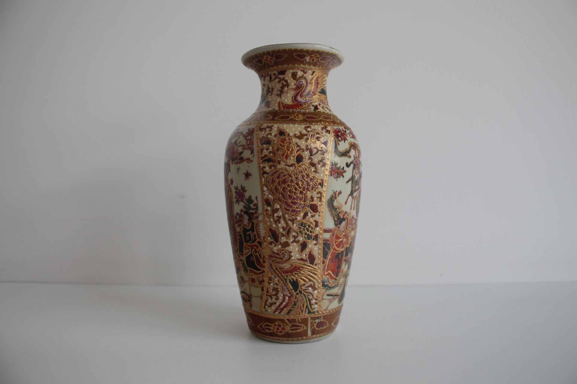 Jarrón de porcelana china, Satsuma, años 70. Exportación china en venta
