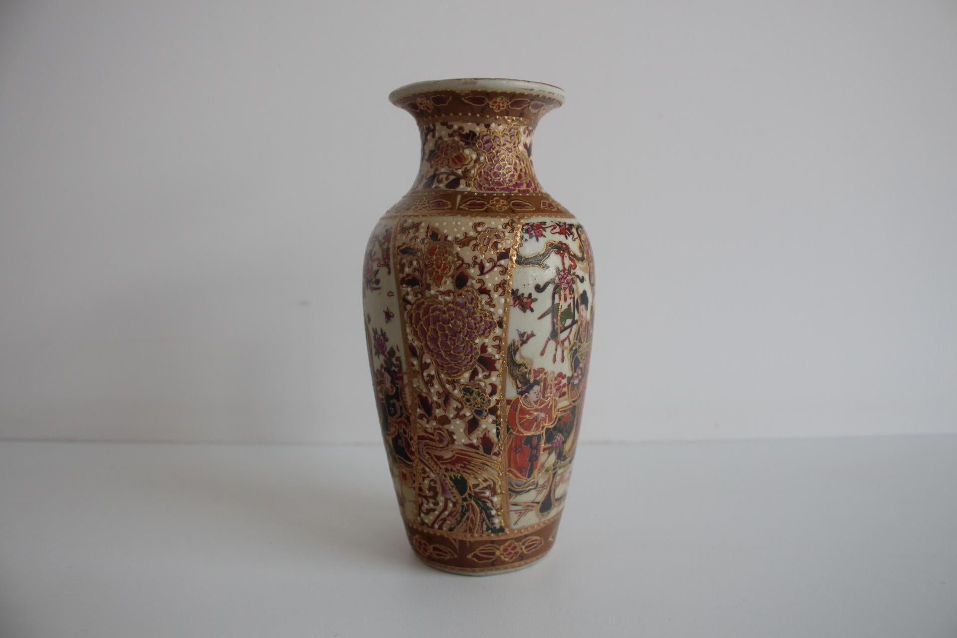 Jarrón de porcelana china, Satsuma, años 70. en Bueno estado para la venta en Praha, CZ