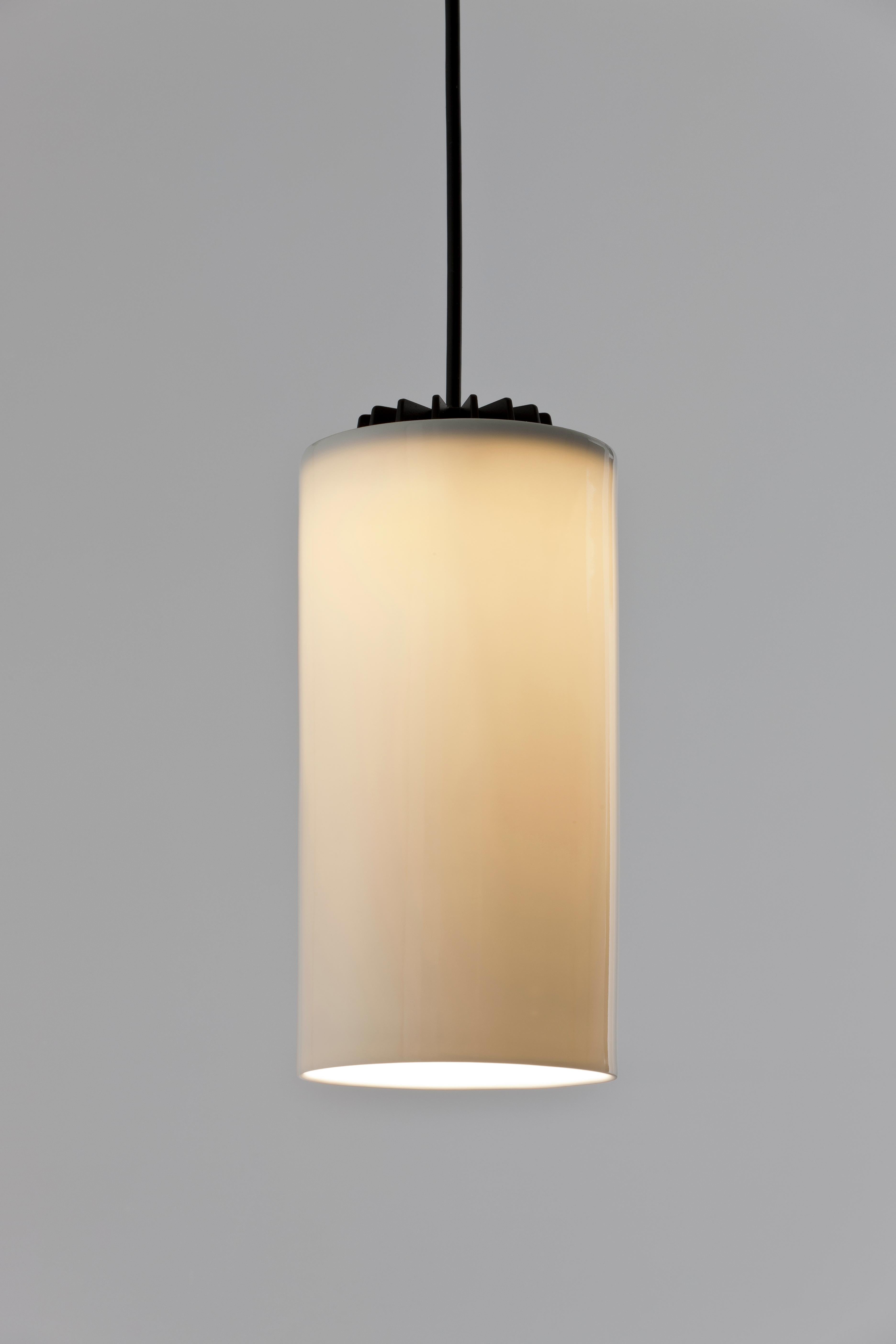 Porcelain Cirio Simple Pendant Lamp by Antoni Arola In New Condition For Sale In Geneve, CH