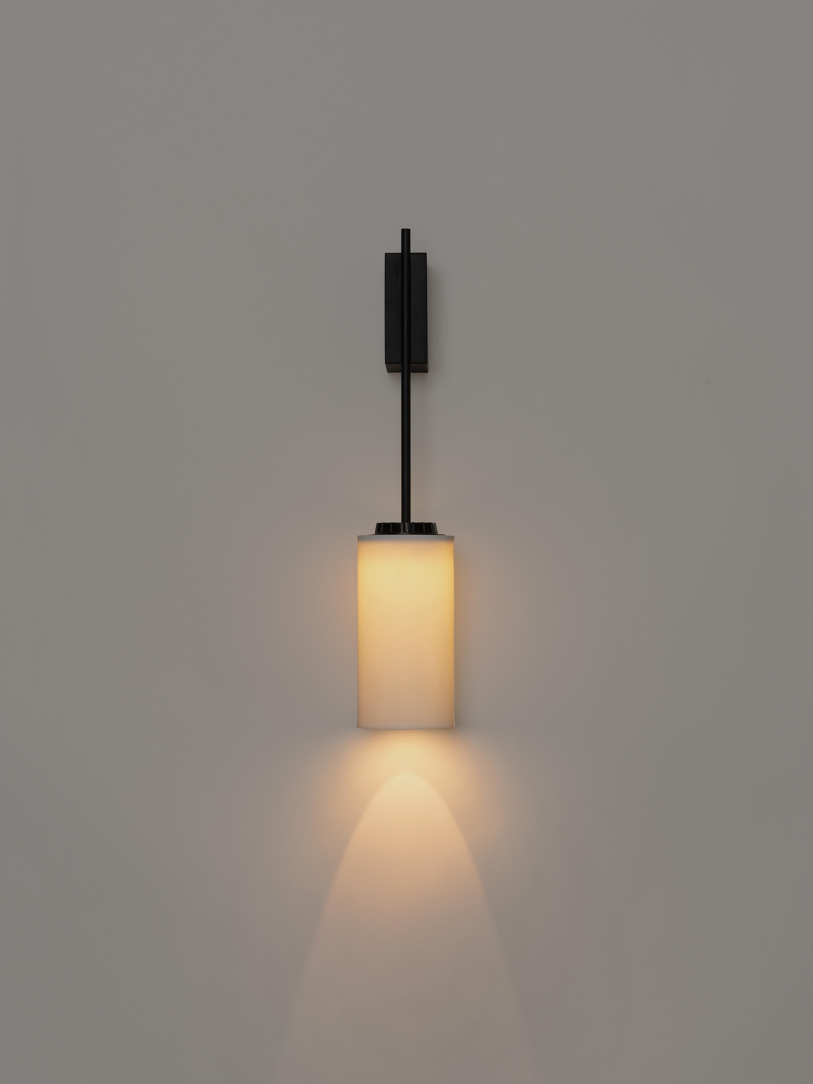 Porcelain Cirio Wall Lamp by Antoni Arola In New Condition For Sale In Geneve, CH