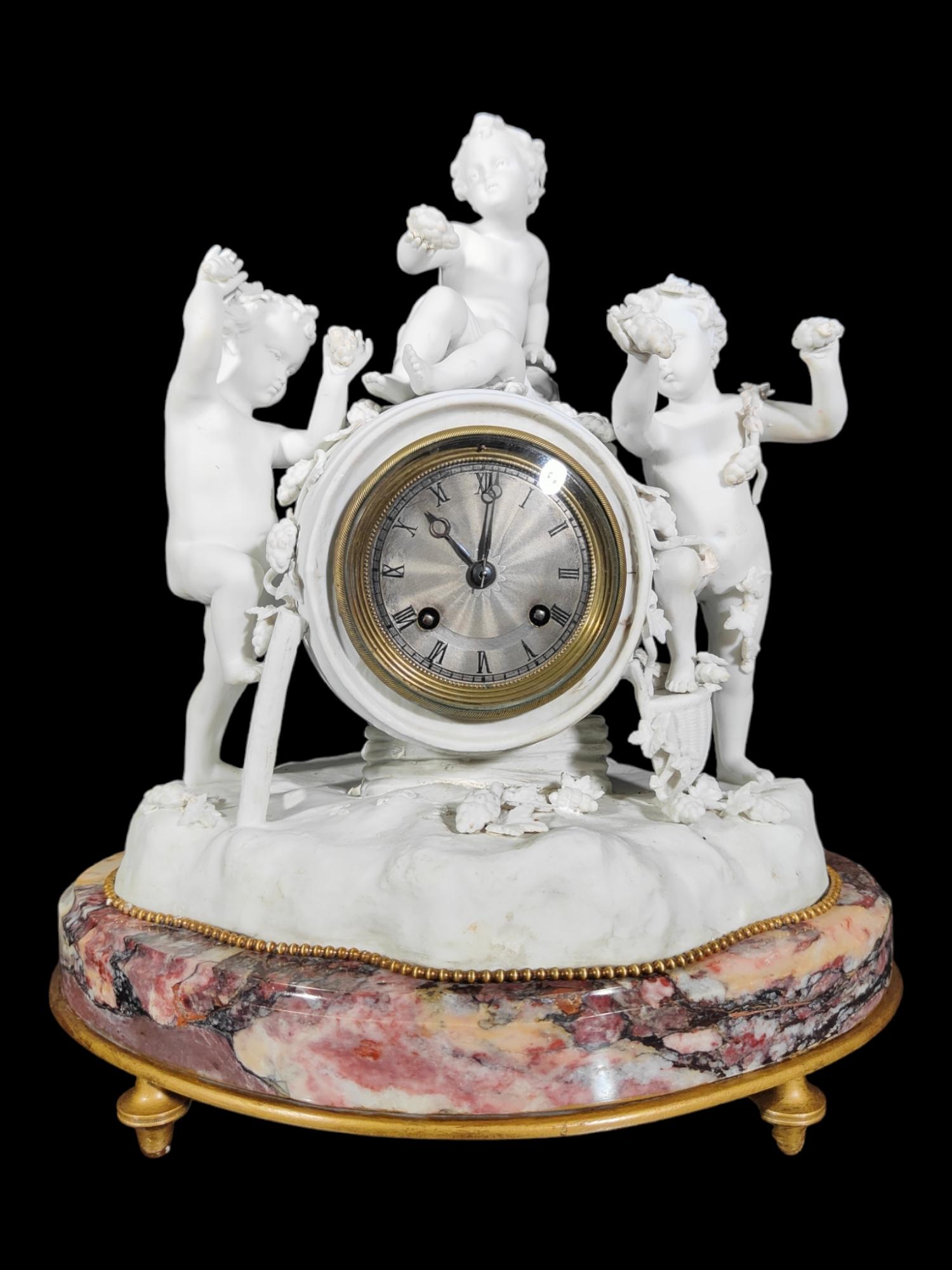 Porcelain Clock from LE Roy and Fills in Paris For Sale 7