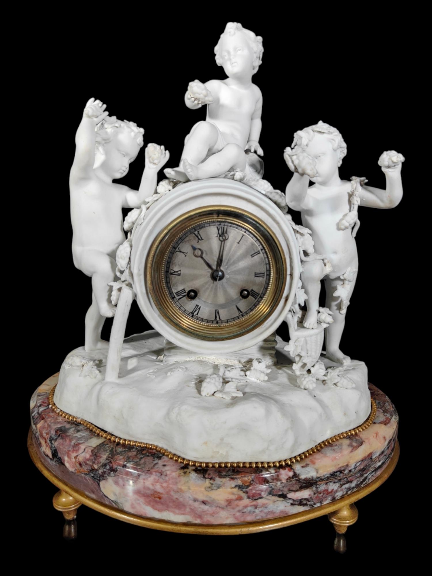 Porcelain Clock from LE Roy and Fills in Paris For Sale 9