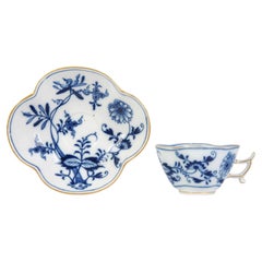 Porcelain coffee cup and saucer "Blue Onion", Meissen, Germany