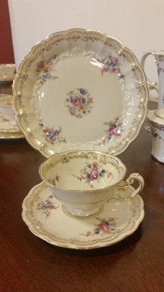 Porzellan-Kaffeeservice 39 Teile aus der Royal Tettau, signiert 1930-1950