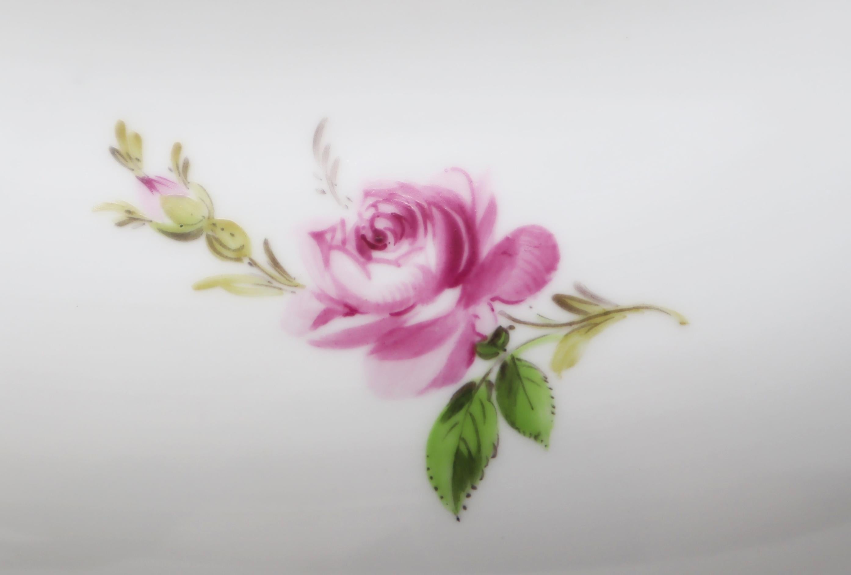 Porcelaine Bol recouvert de porcelaine en vente