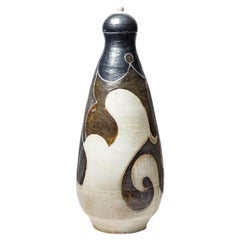 Pot à couvercle en porcelaine de Georges Martin  circa 1970-1980.