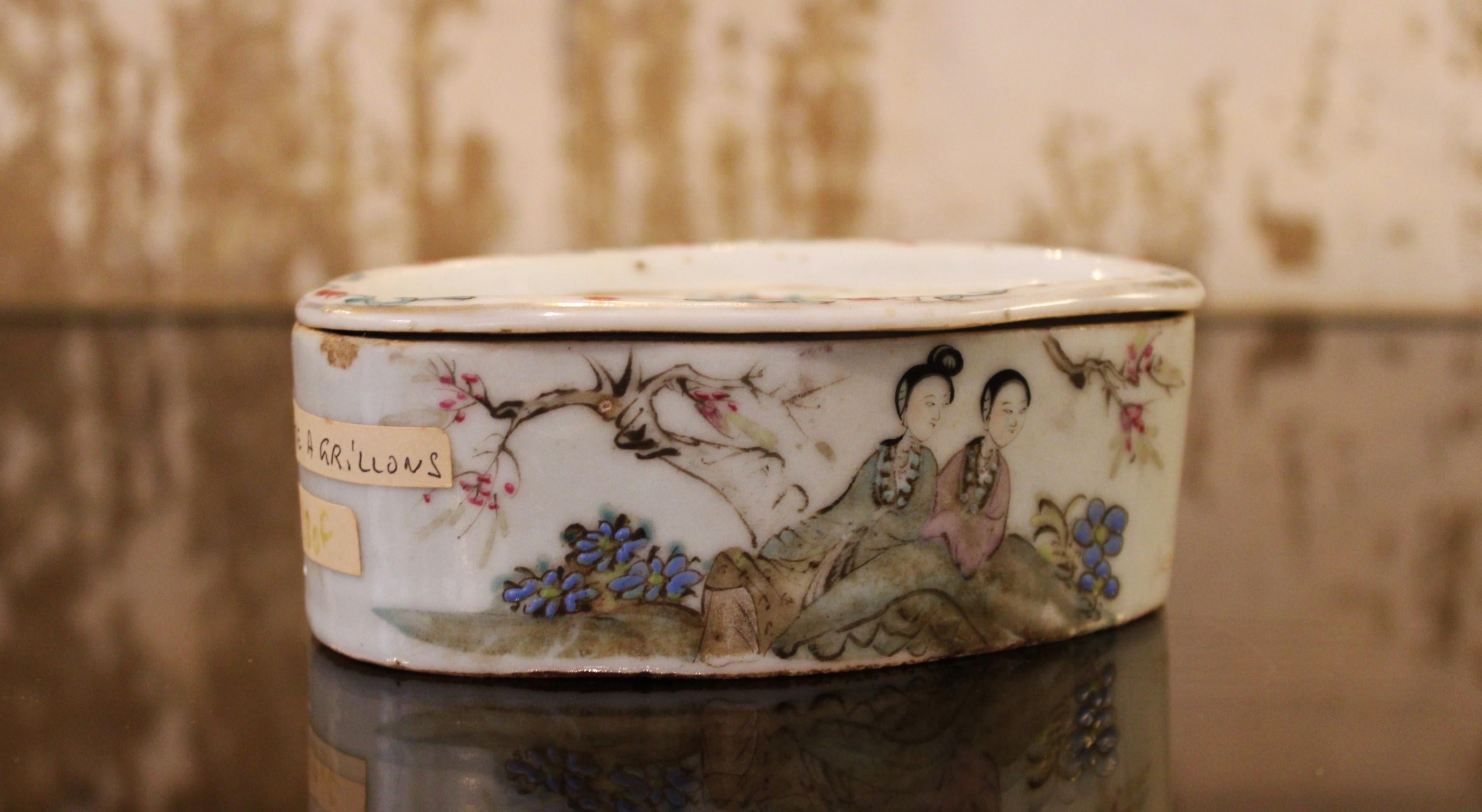 19th Century Porcelain cricket box  For Sale