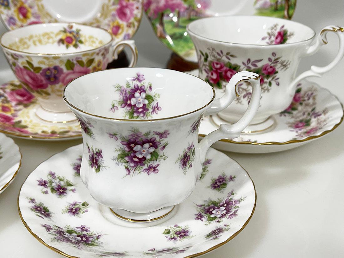 Porcelain cups and saucers from Royal Albert For Sale 5